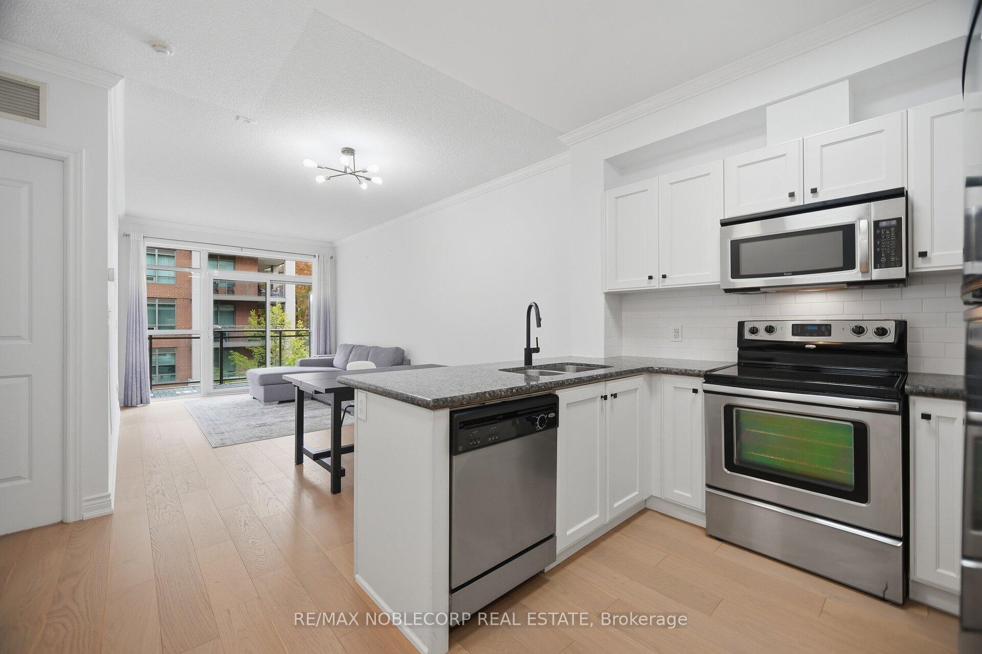 Photo 7 of Unit 308, 281 Woodbridge Avenue, Vaughan, West Woodbridge — HOMEH