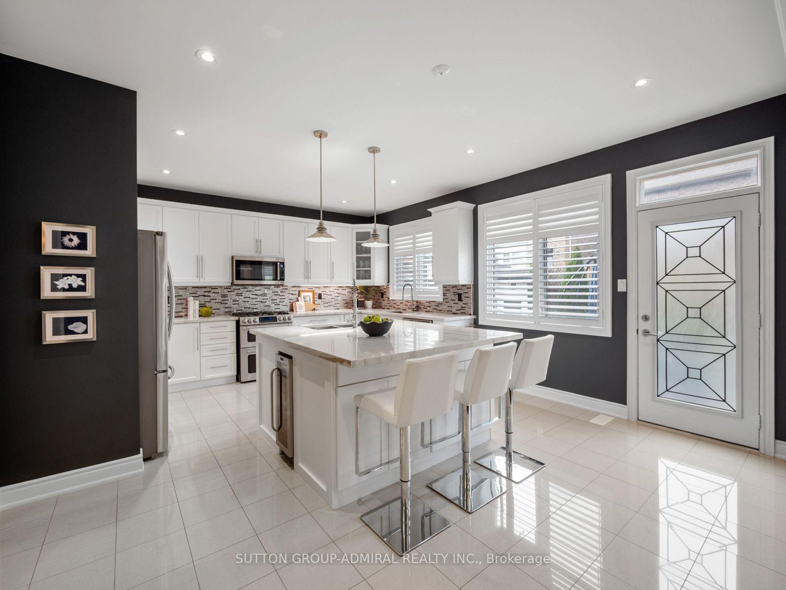 Photo 8 of 187 John Davis Gate, Whitchurch-Stouffville, Stouffville — HOMEH