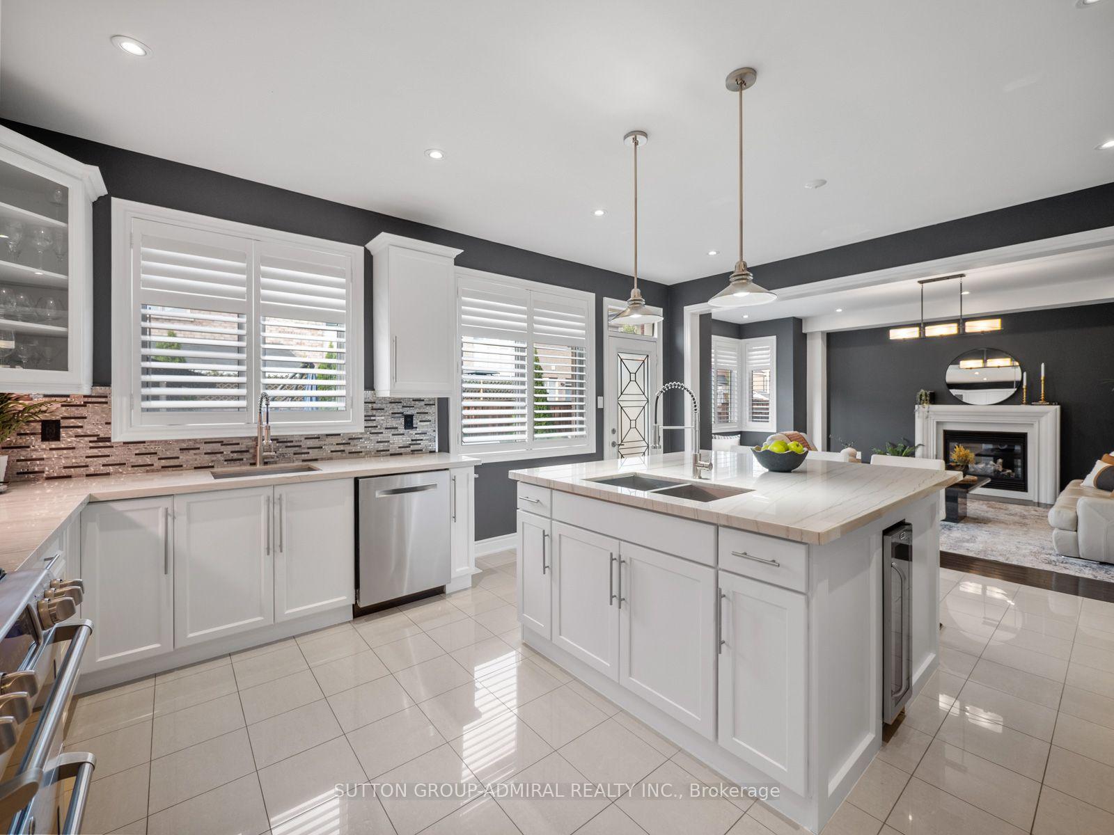 Photo 11 of 187 John Davis Gate, Whitchurch-Stouffville, Stouffville — HOMEH
