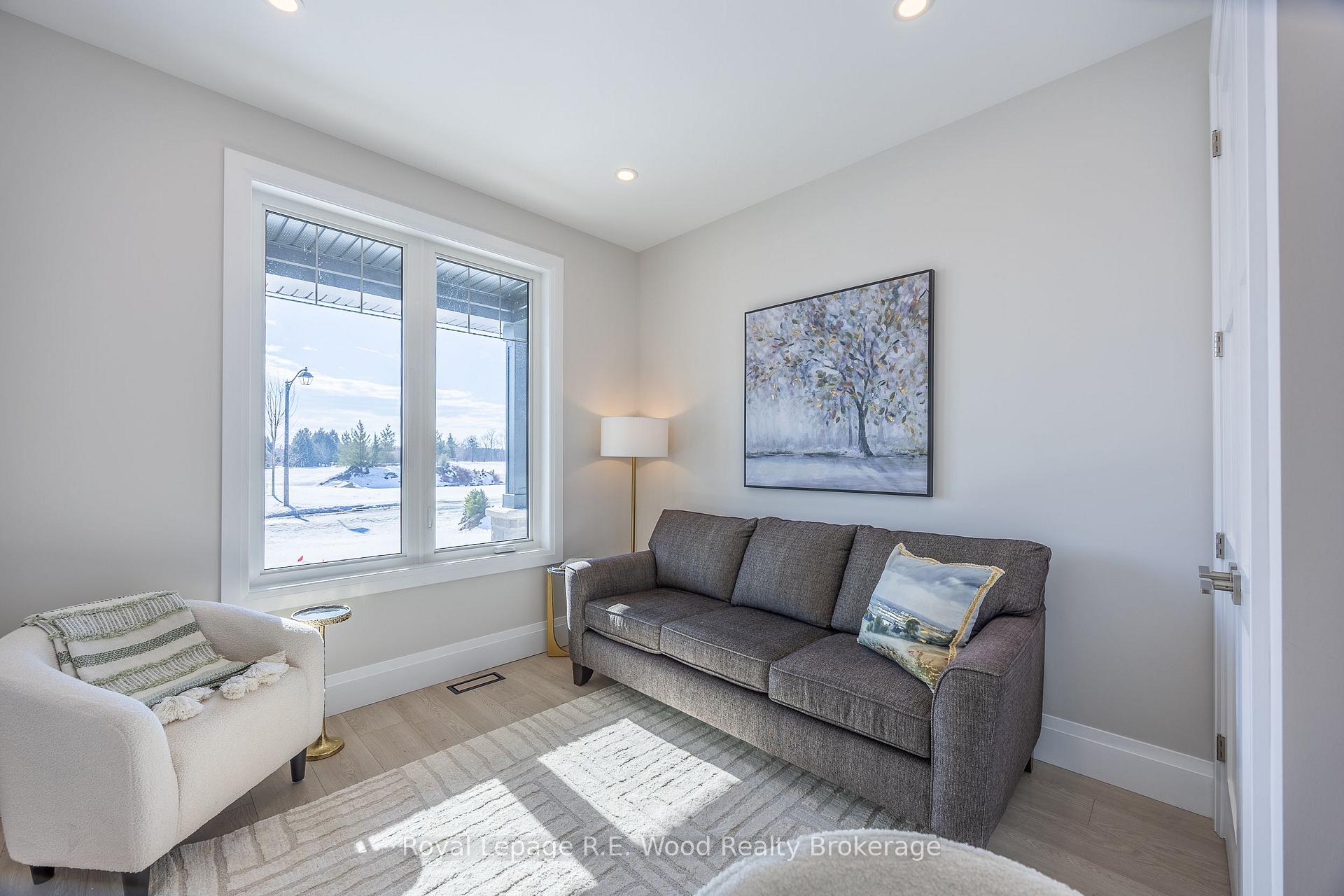 Photo 6 of 9 Greenhill Drive, Tillsonburg — HOMEH