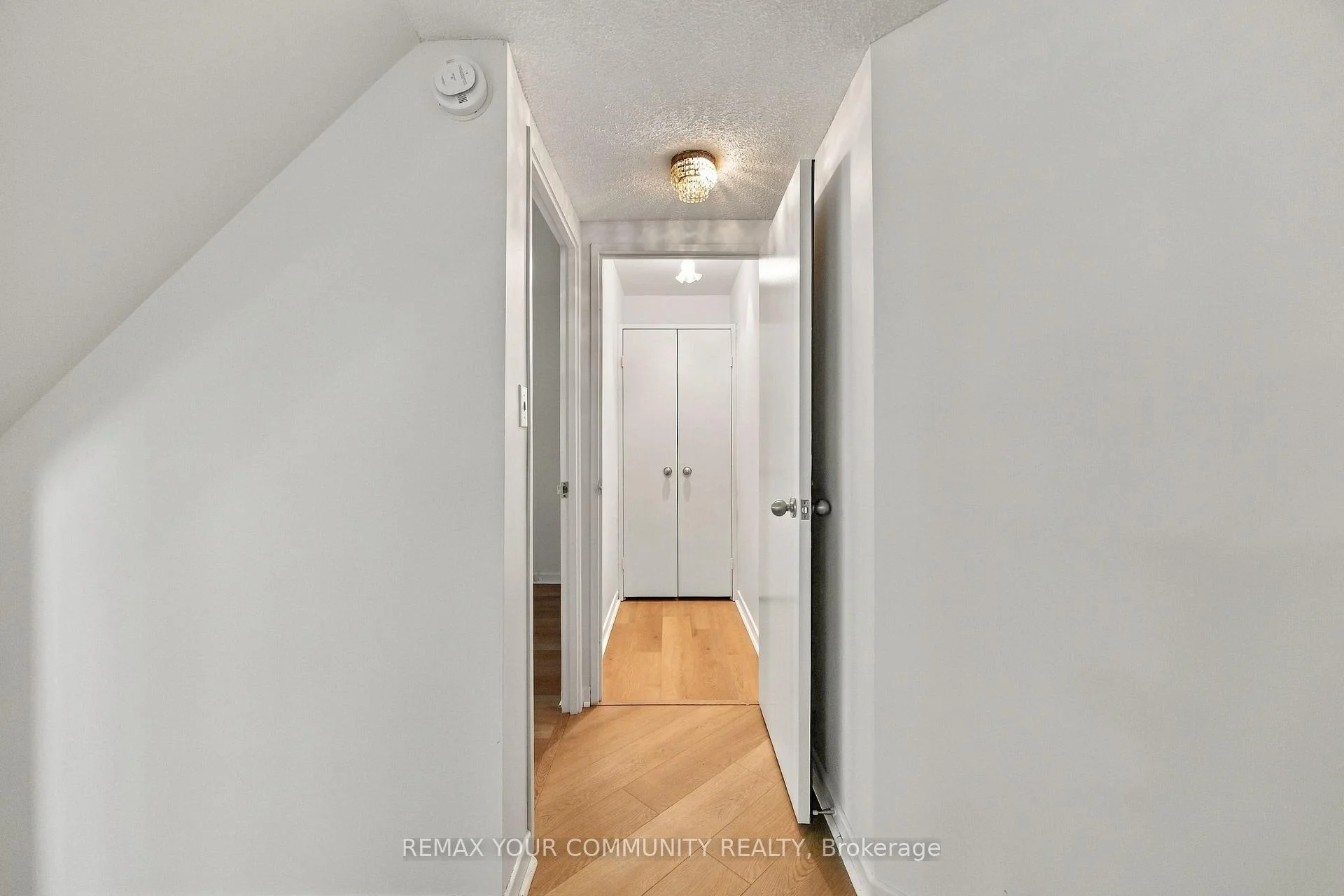 Photo 14 of Unit 410, 349 St Clair Avenue W, Toronto, Casa Loma — HOMEH
