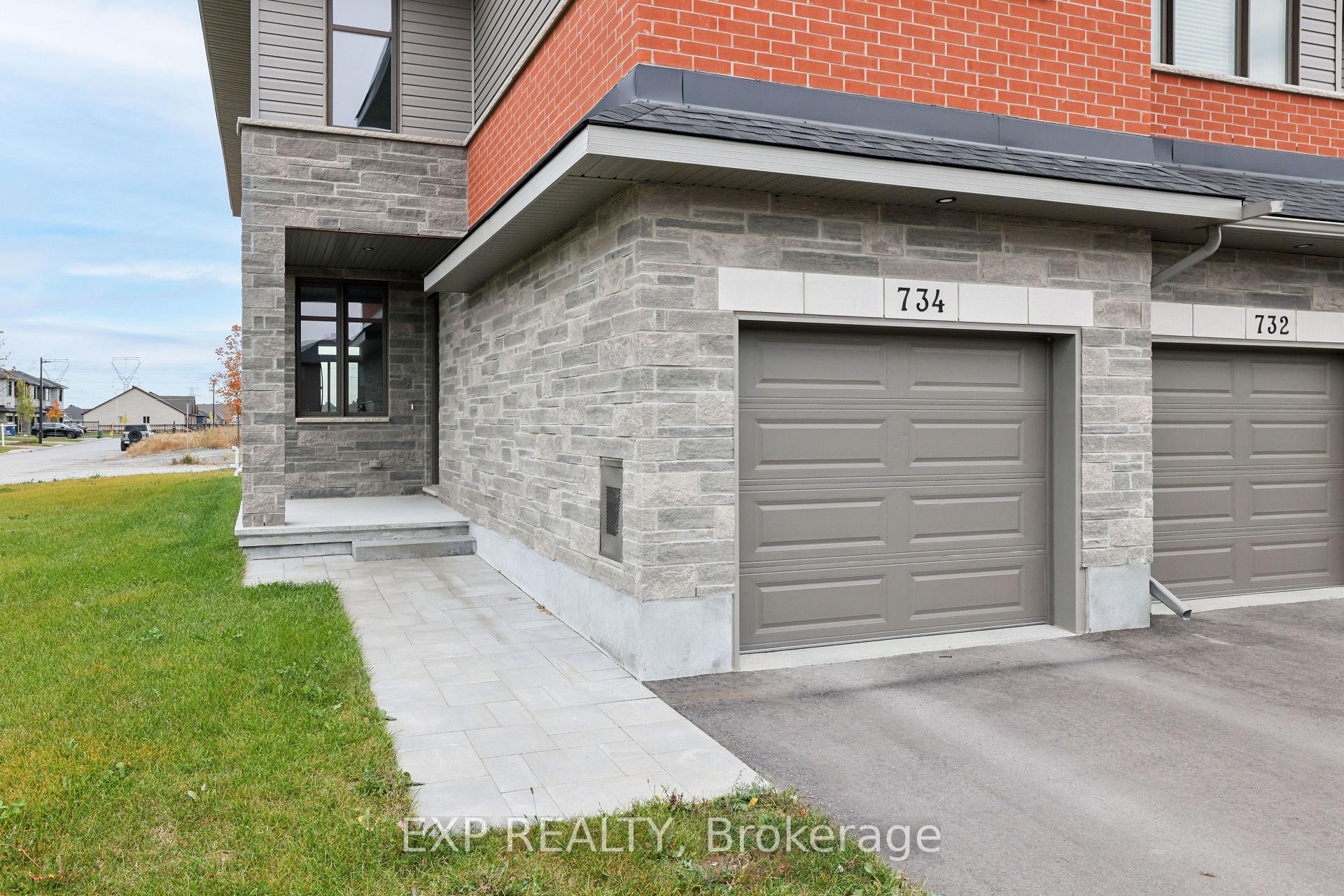 Photo 3 of 734 Ploughman Place, Ottawa, Stittsville (South) — HOMEH