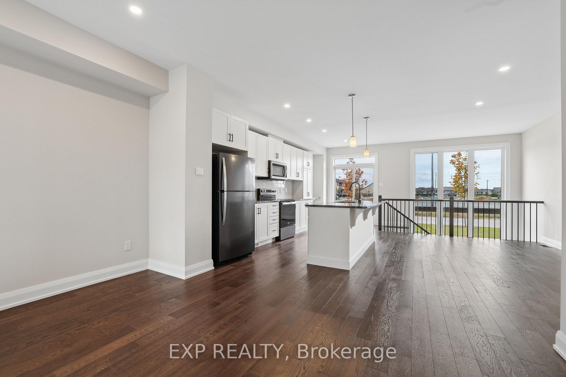 Photo 6 of 734 Ploughman Place, Ottawa, Stittsville (South) — HOMEH