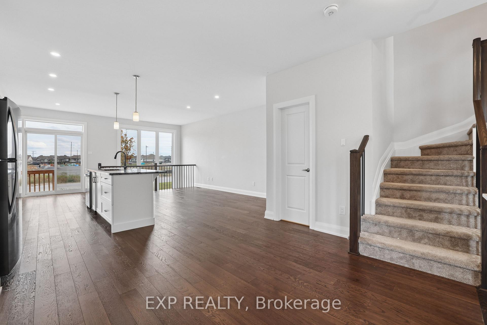 Photo 17 of 734 Ploughman Place, Ottawa, Stittsville (South) — HOMEH
