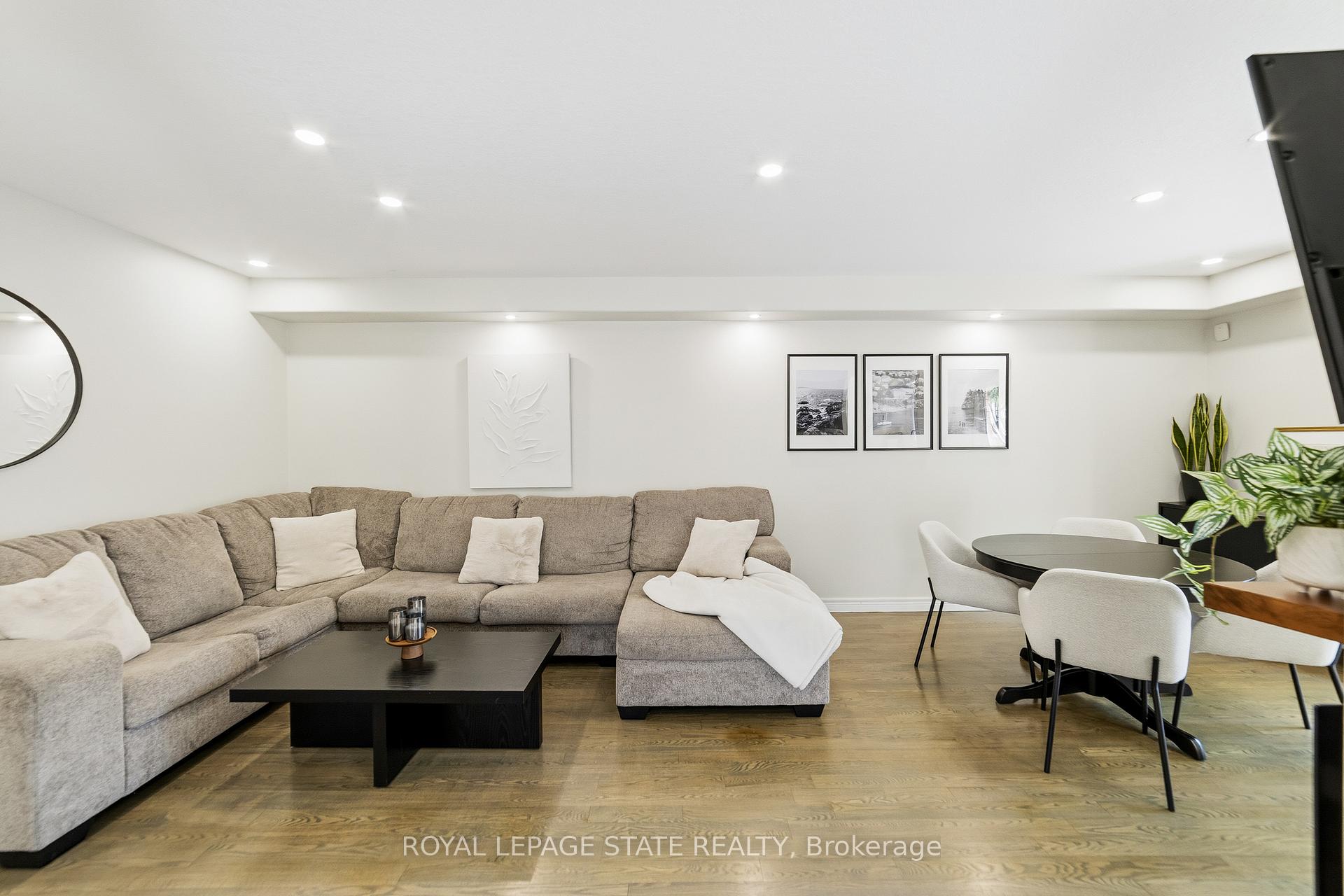 Photo 9 of Unit 13, 242 Upper Mount Albion Road, Hamilton, Stoney Creek Mountain — HOMEH