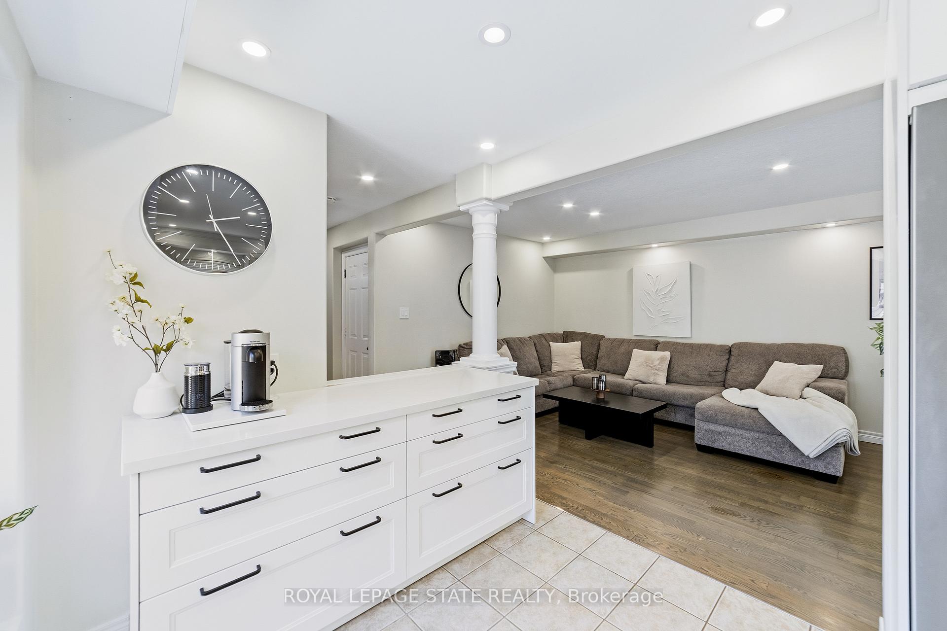 Photo 12 of Unit 13, 242 Upper Mount Albion Road, Hamilton, Stoney Creek Mountain — HOMEH