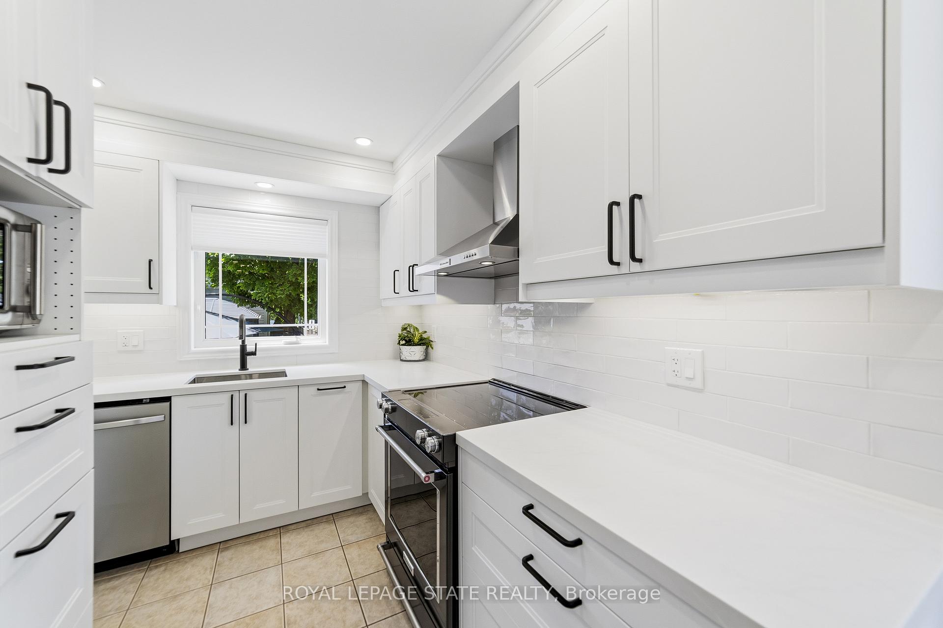 Photo 15 of Unit 13, 242 Upper Mount Albion Road, Hamilton, Stoney Creek Mountain — HOMEH