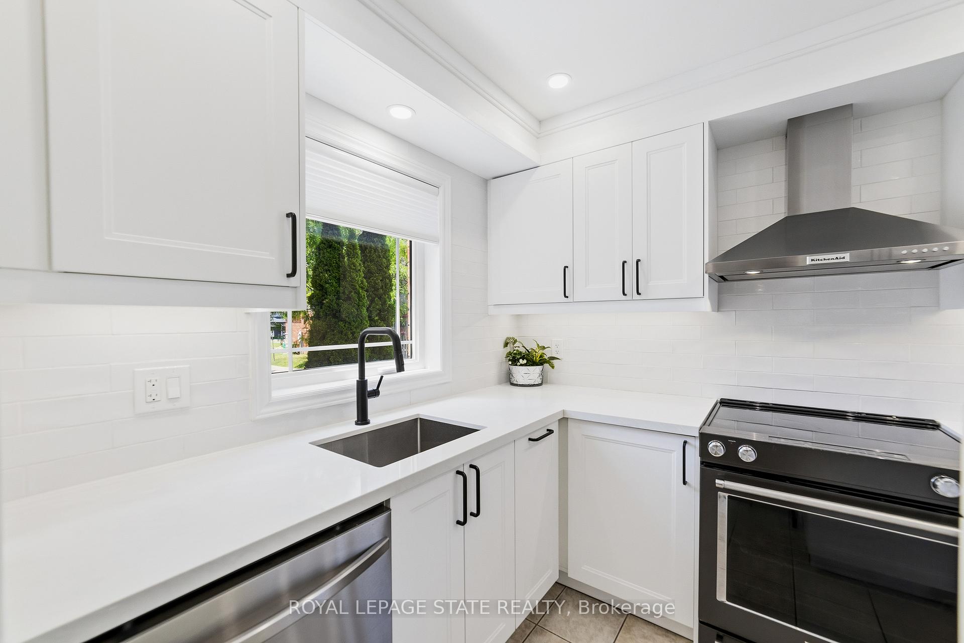 Photo 17 of Unit 13, 242 Upper Mount Albion Road, Hamilton, Stoney Creek Mountain — HOMEH