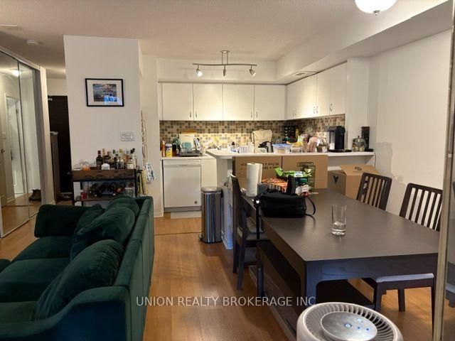 Photo 7 of Unit 411, 25 The Esplanade, Toronto, Waterfront Communities — HOMEH