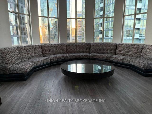 Photo 17 of Unit 411, 25 The Esplanade, Toronto, Waterfront Communities — HOMEH