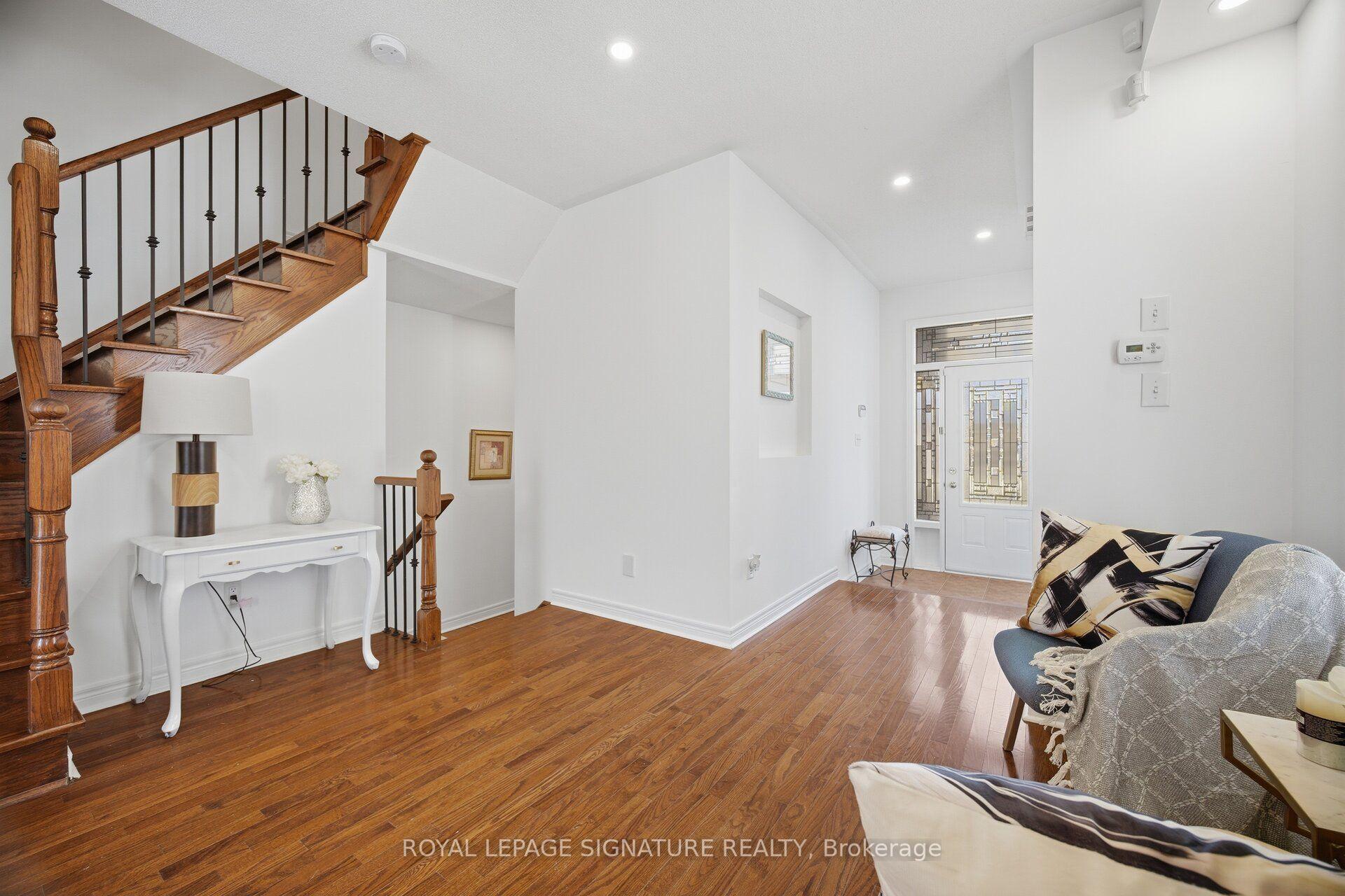 Photo 5 of 3250 Sunlight Street, Mississauga, Churchill Meadows — HOMEH