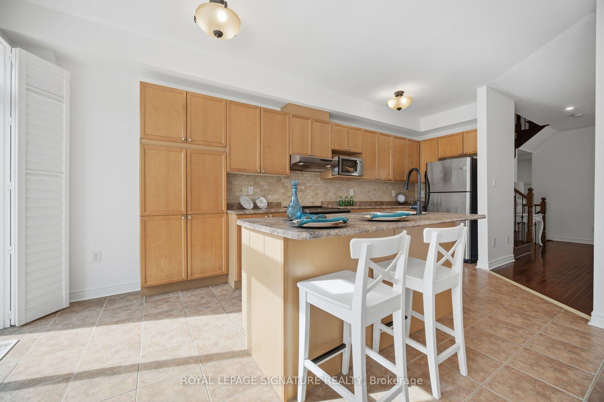 Photo 9 of 3250 Sunlight Street, Mississauga, Churchill Meadows — HOMEH