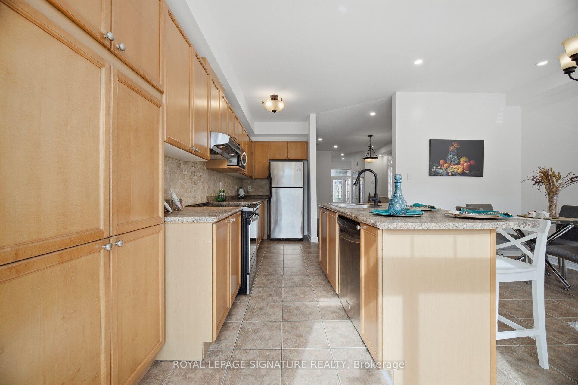 Photo 12 of 3250 Sunlight Street, Mississauga, Churchill Meadows — HOMEH