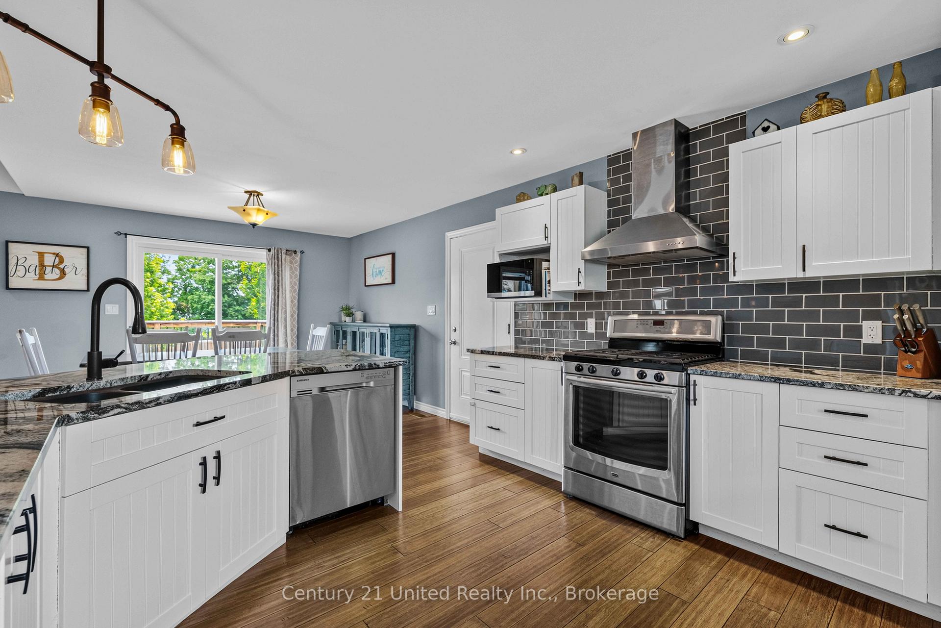 Photo 4 of 929 Mount Pleasant Road, Cavan Monaghan, Cavan Twp — HOMEH
