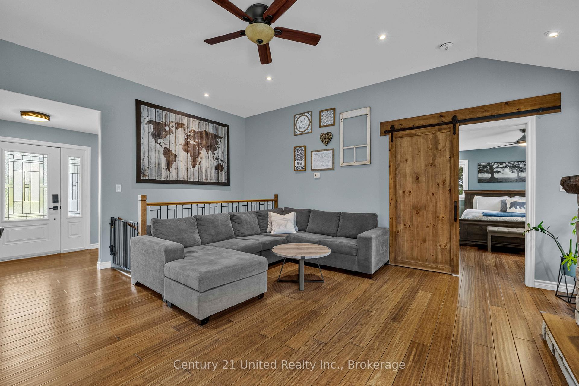 Photo 11 of 929 Mount Pleasant Road, Cavan Monaghan, Cavan Twp — HOMEH