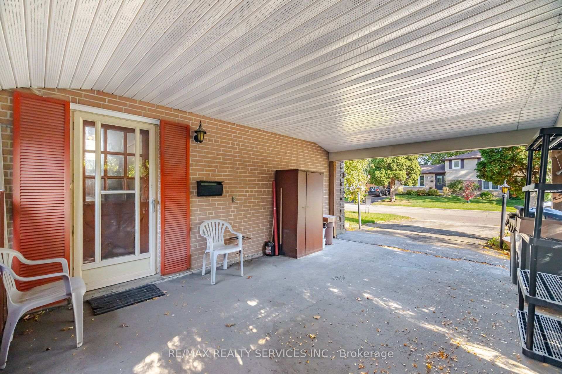 Photo 7 of 49 Ferndale Crescent, Brampton, Brampton East — HOMEH