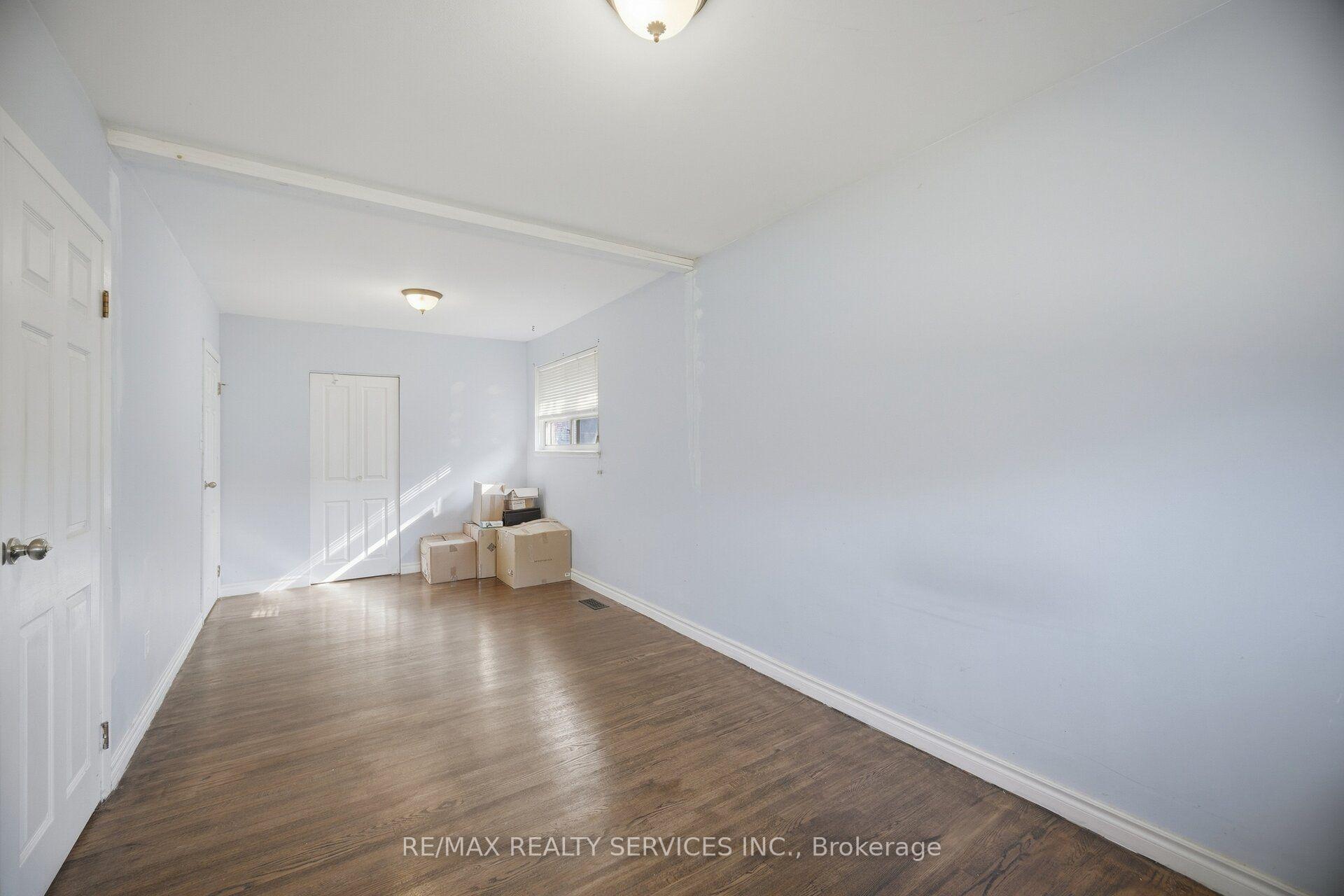 Photo 27 of 49 Ferndale Crescent, Brampton, Brampton East — HOMEH