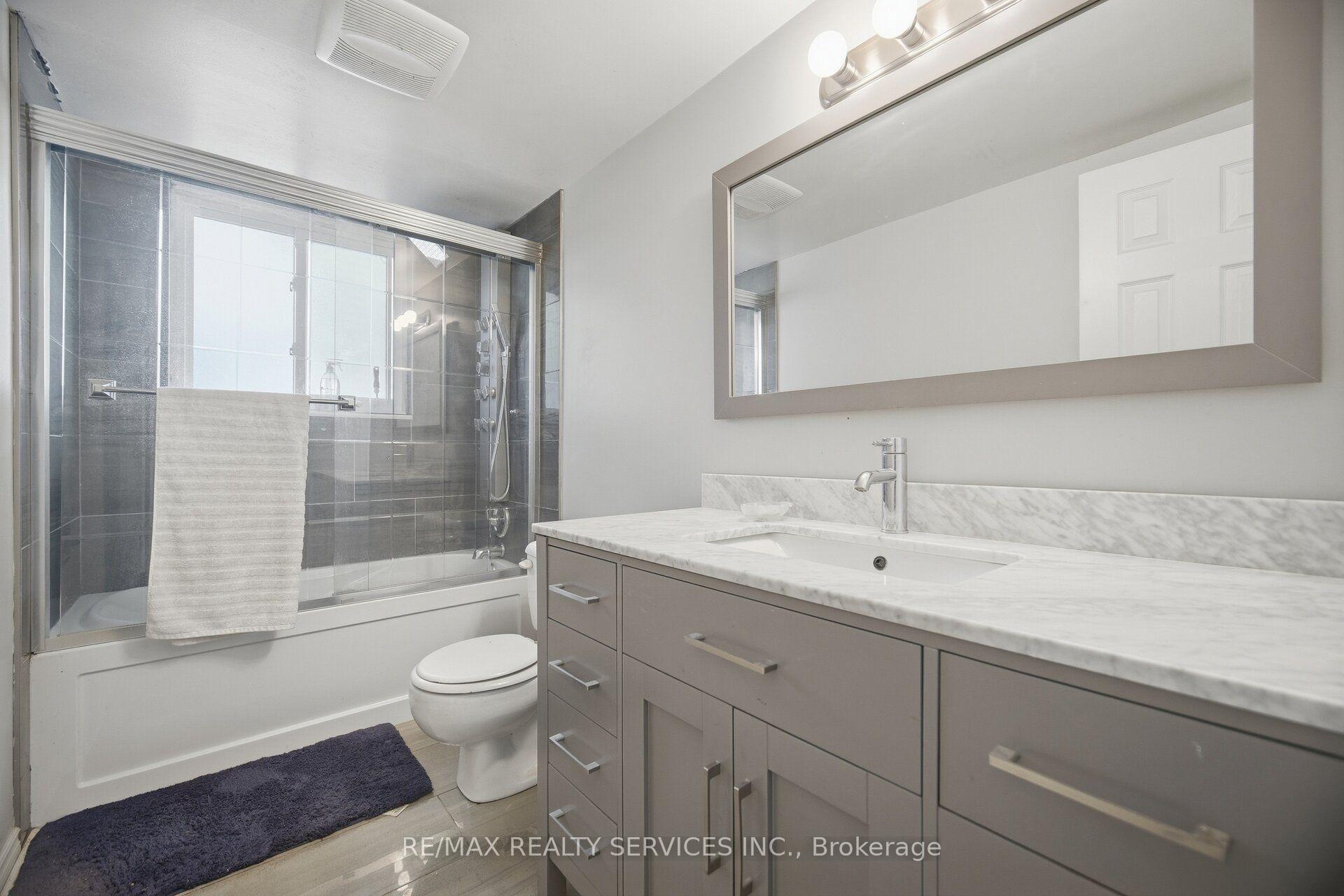 Photo 29 of 49 Ferndale Crescent, Brampton, Brampton East — HOMEH