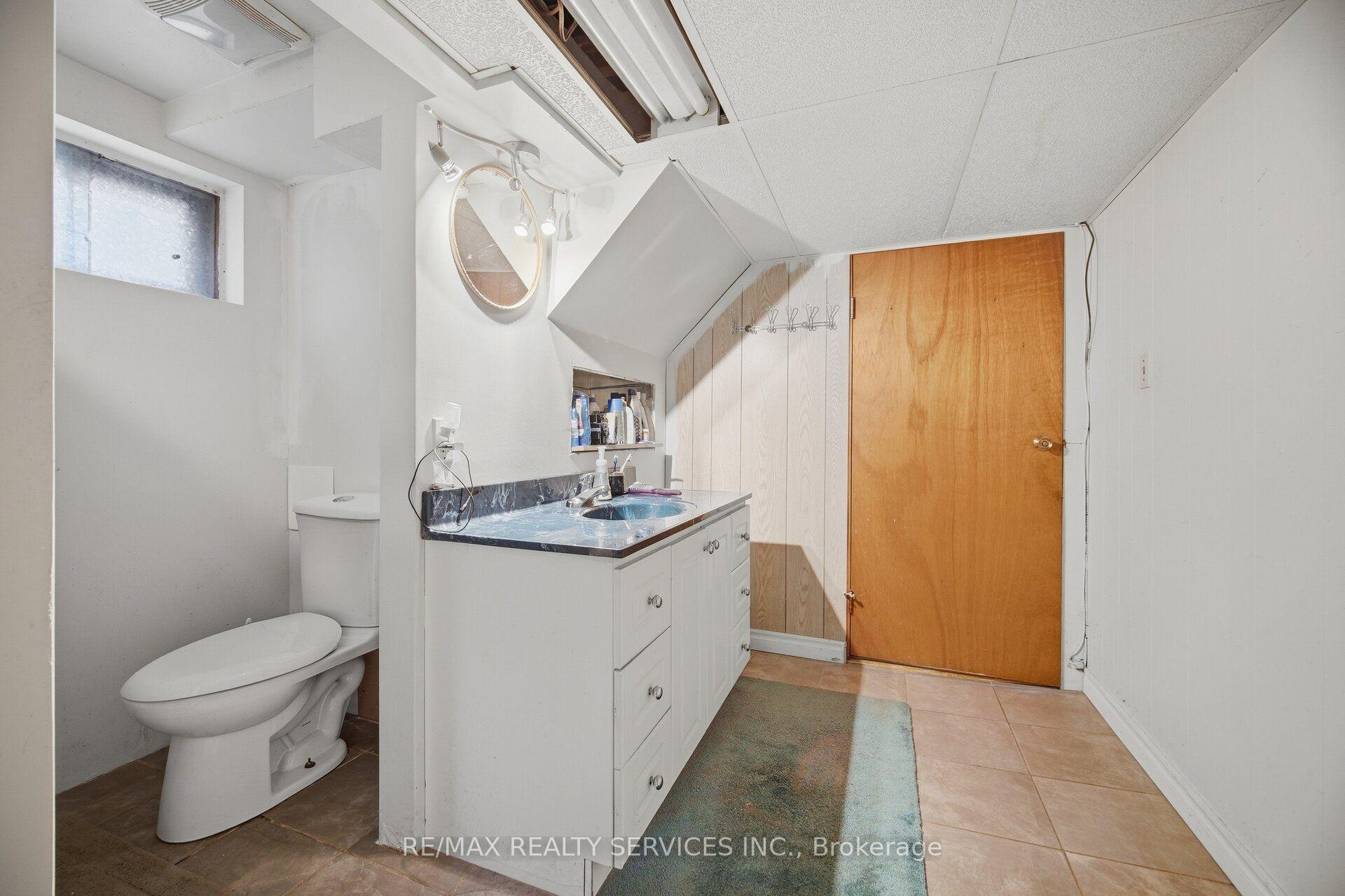 Photo 38 of 49 Ferndale Crescent, Brampton, Brampton East — HOMEH
