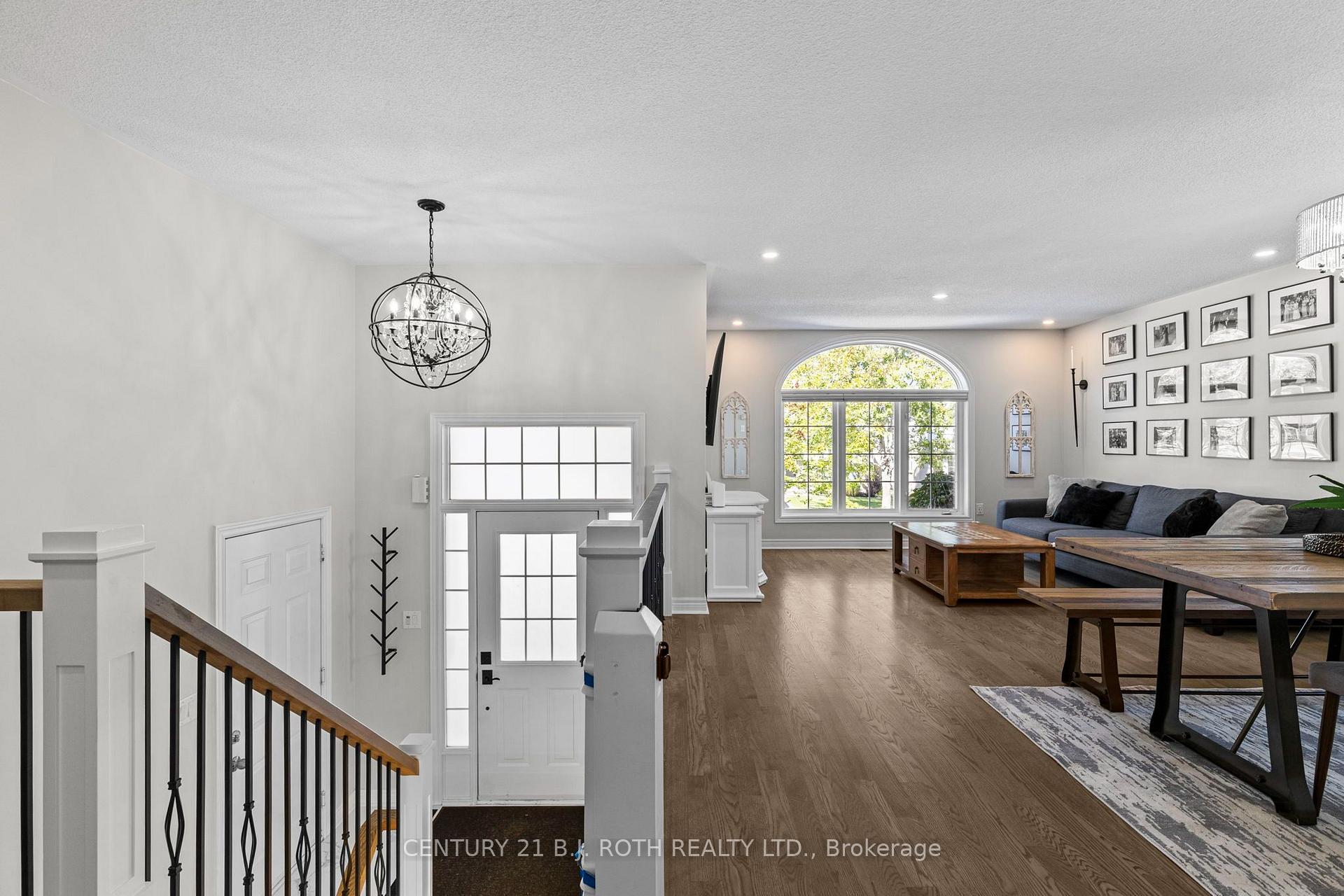 Photo 6 of 25 Cranberry Lane, Barrie, Holly — HOMEH