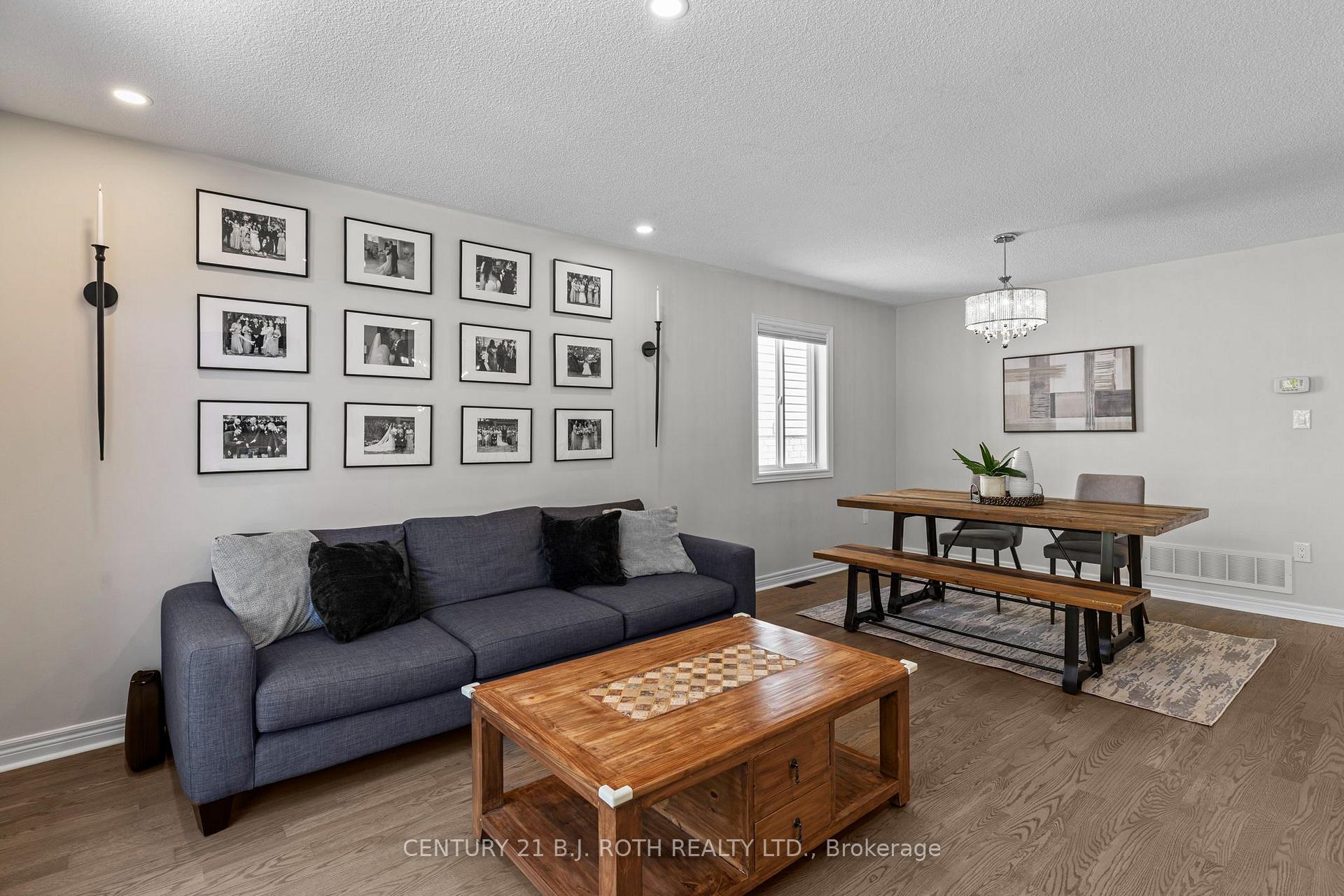 Photo 9 of 25 Cranberry Lane, Barrie, Holly — HOMEH