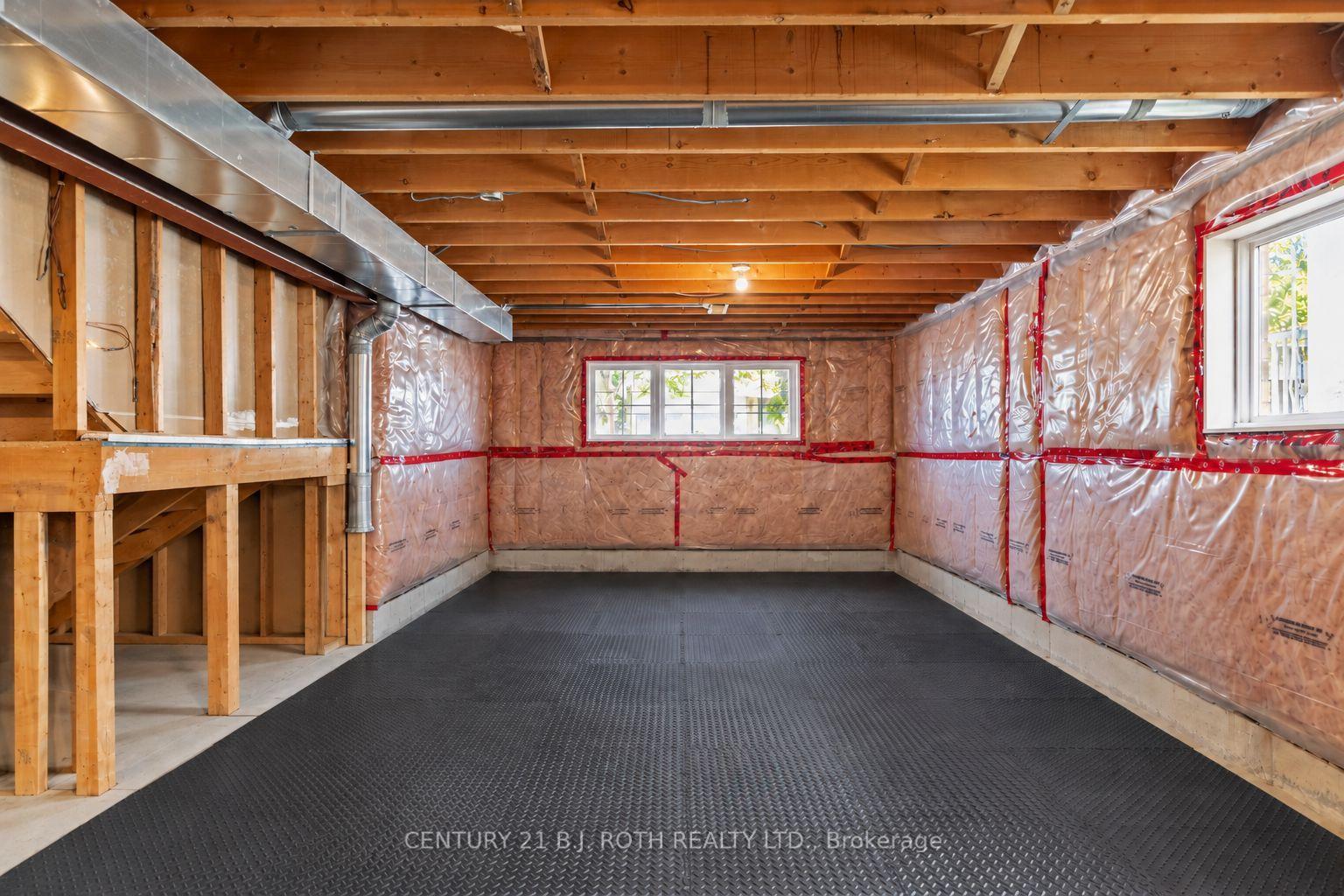Photo 18 of 25 Cranberry Lane, Barrie, Holly — HOMEH