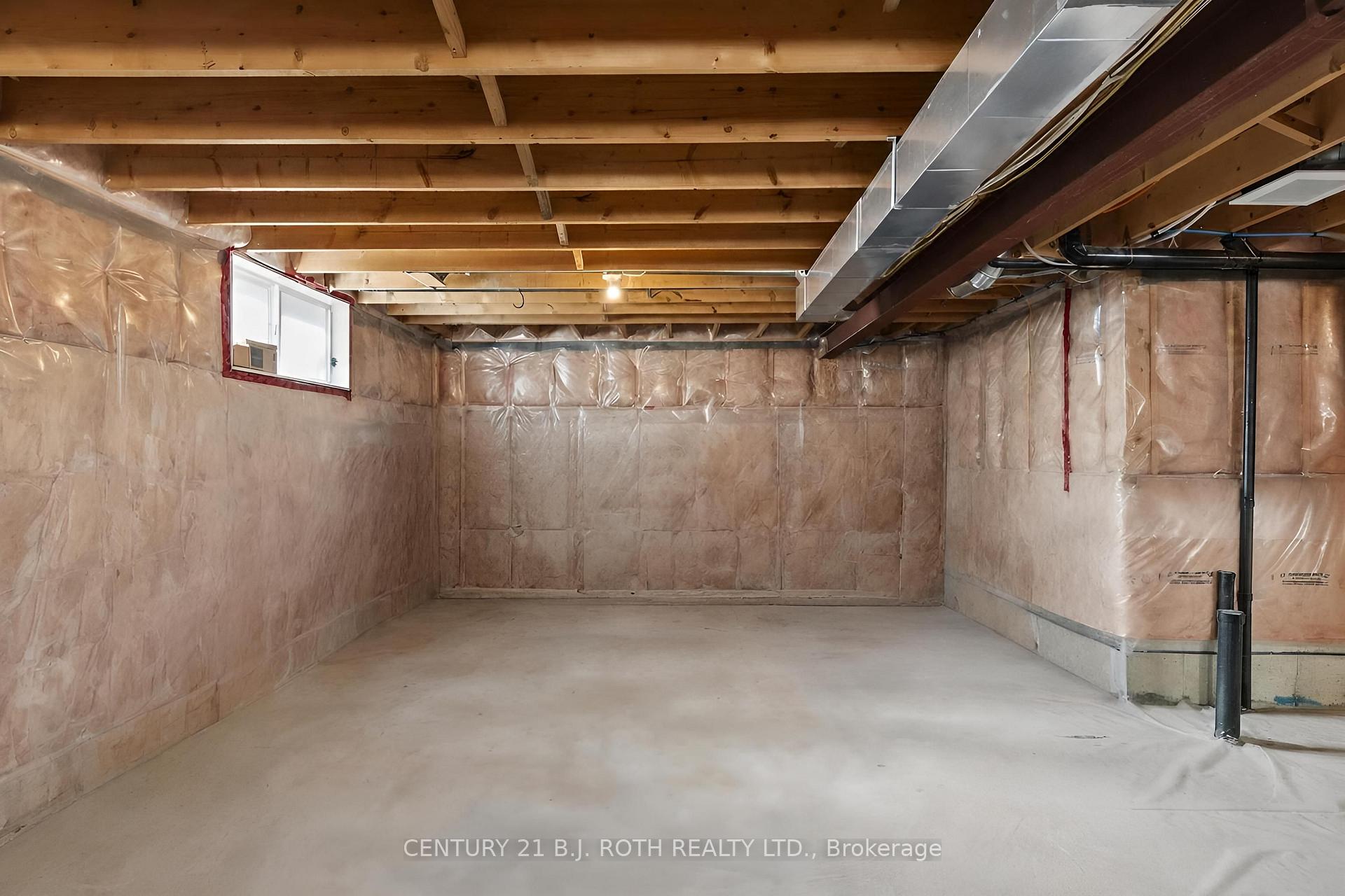 Photo 19 of 25 Cranberry Lane, Barrie, Holly — HOMEH
