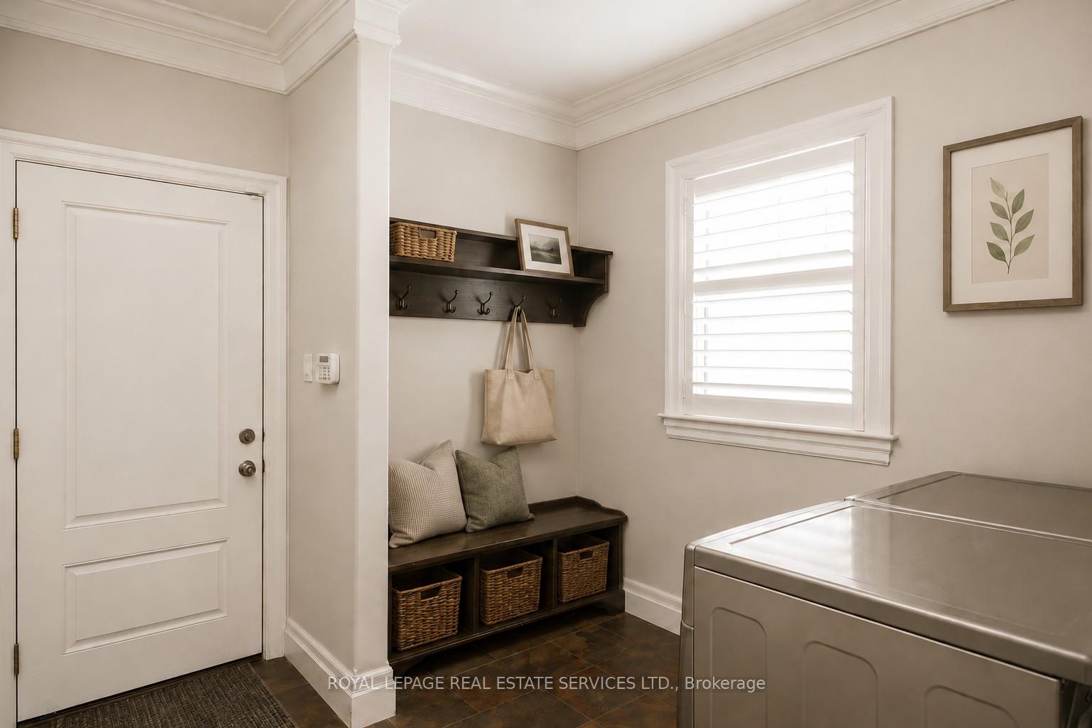 Photo 6 of 1387 Willowdown Road, Oakville, Southwest — HOMEH