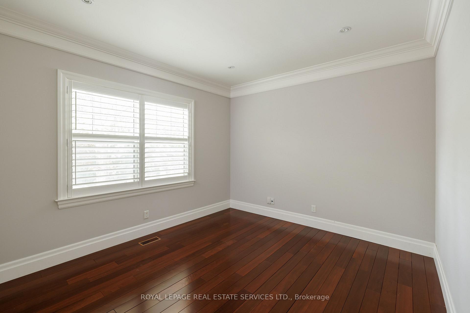 Photo 23 of 1387 Willowdown Road, Oakville, Southwest — HOMEH