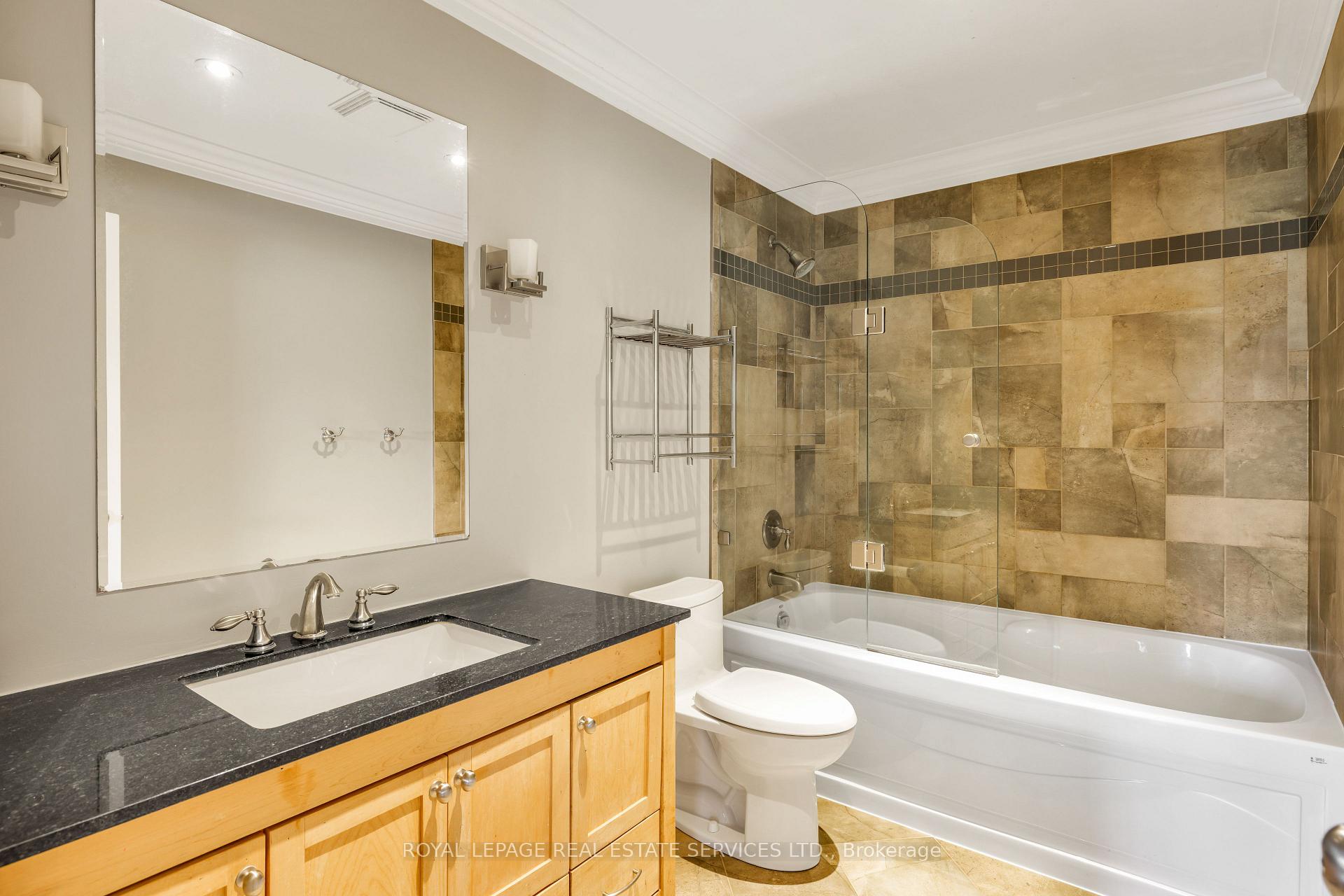 Photo 33 of 1387 Willowdown Road, Oakville, Southwest — HOMEH