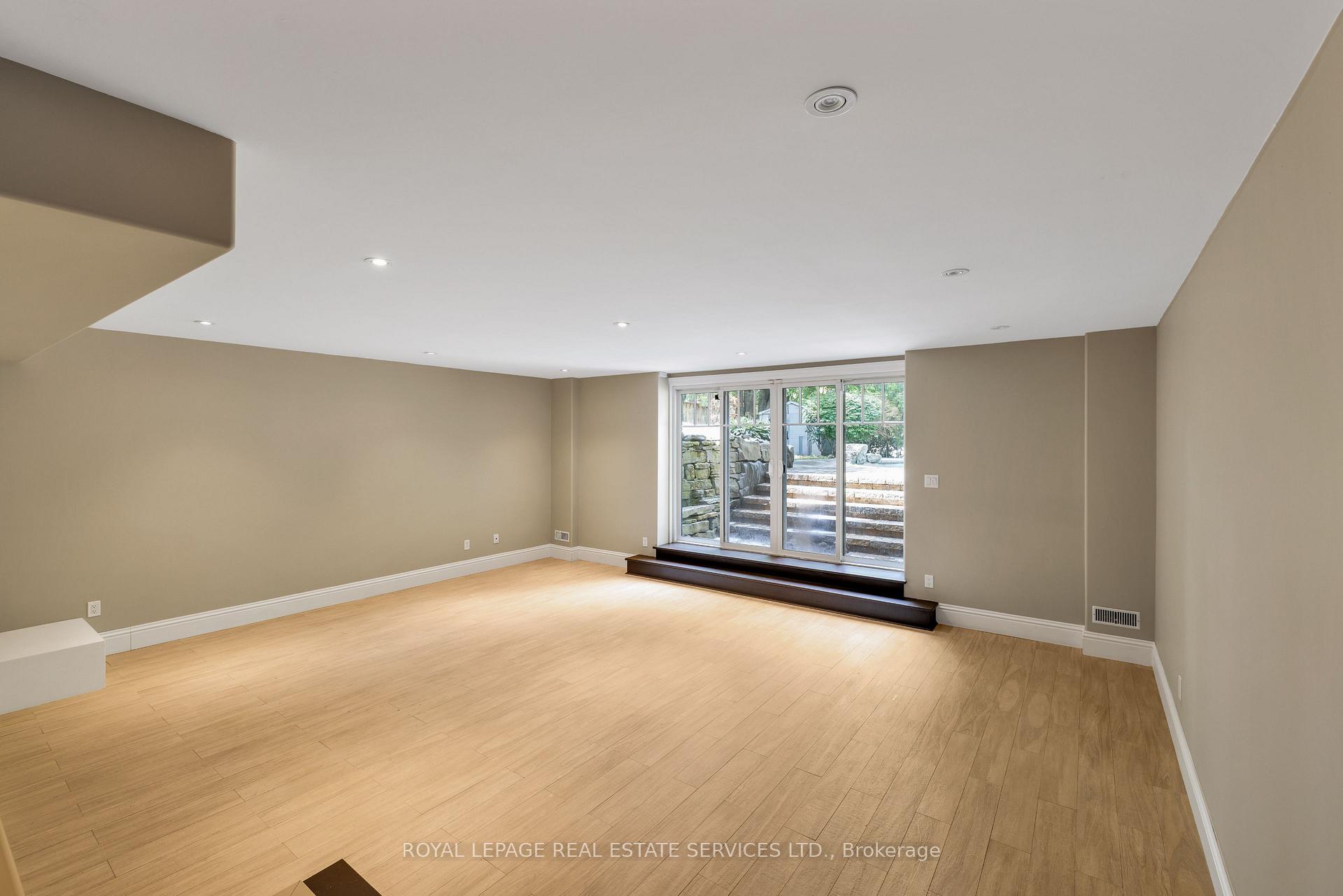 Photo 36 of 1387 Willowdown Road, Oakville, Southwest — HOMEH