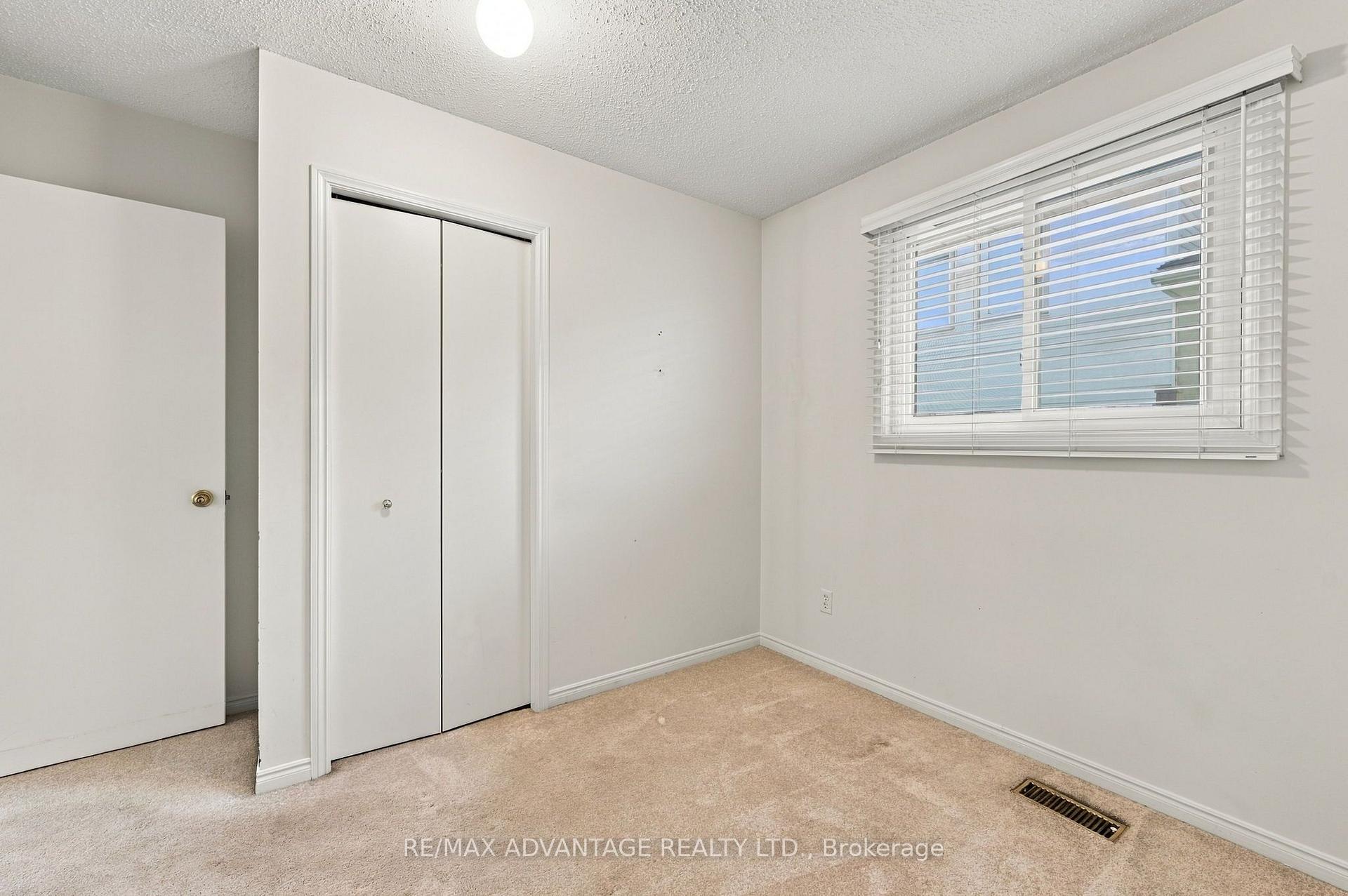 Photo 14 of 15 Cheswick Circle, London, South X — HOMEH