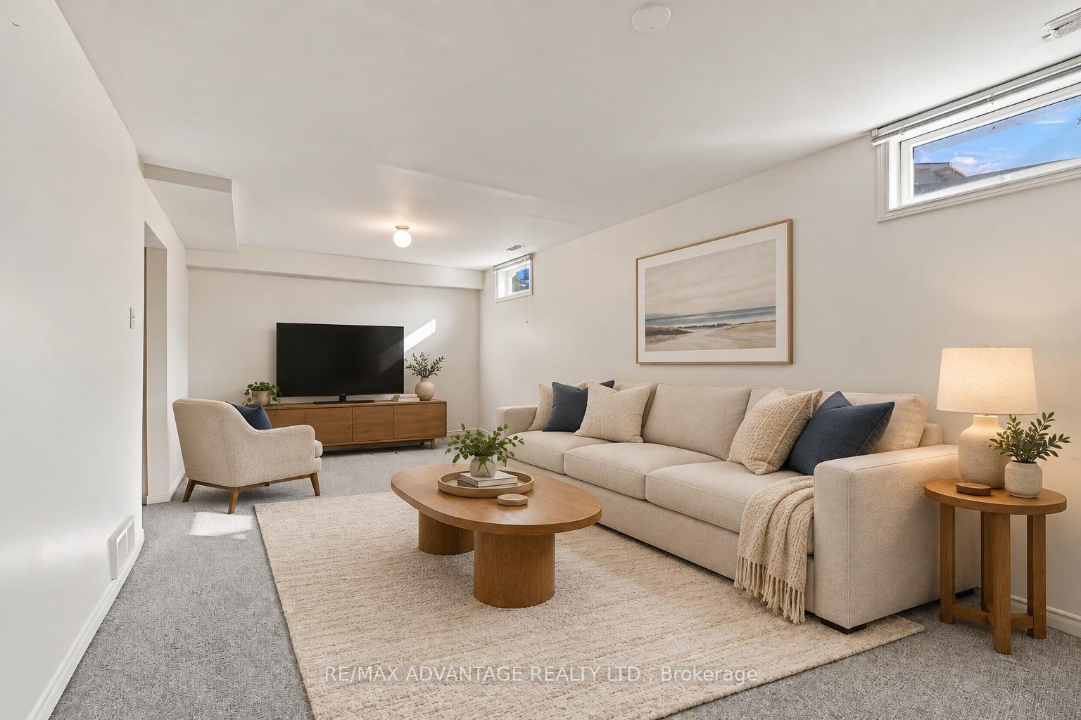 Photo 22 of 15 Cheswick Circle, London, South X — HOMEH