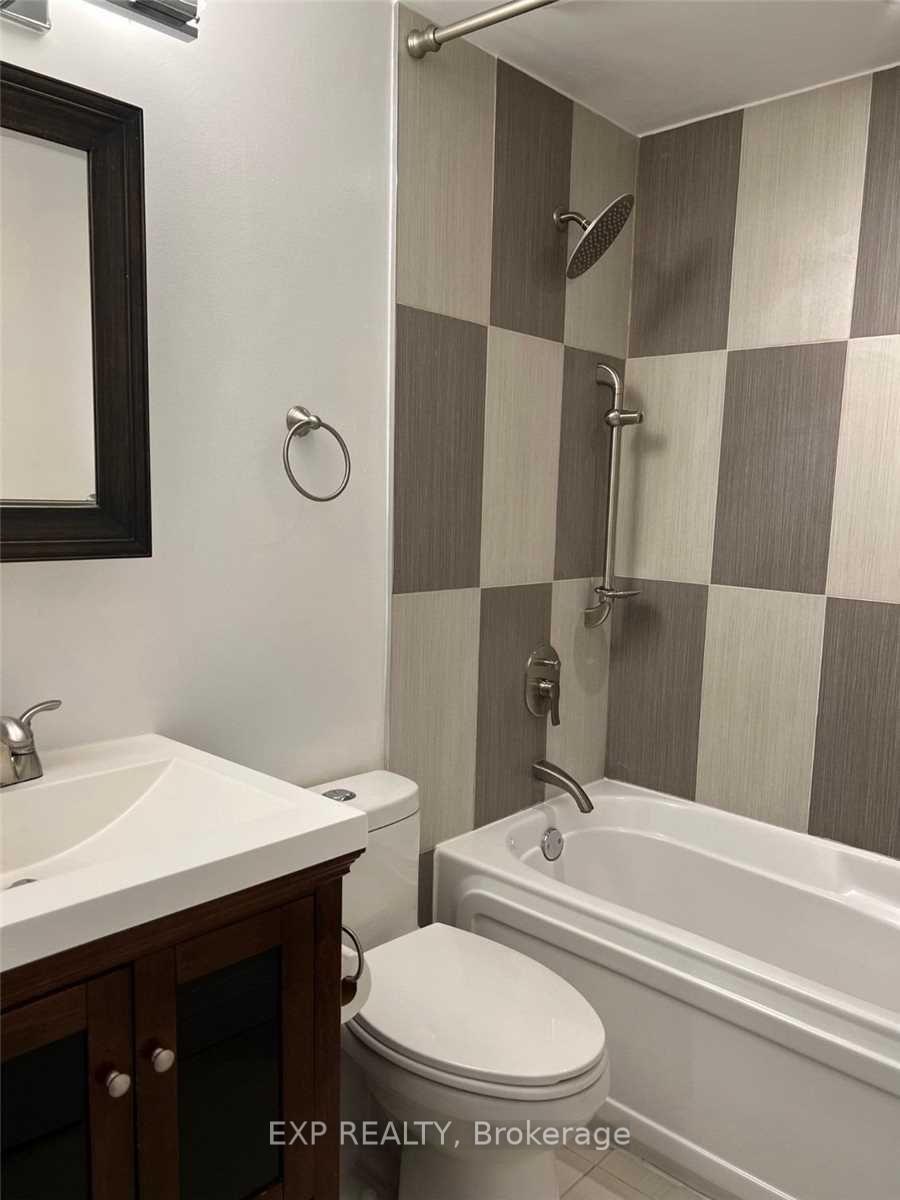 Photo 12 of Unit 56, 1776 John Street, Markham, Bayview Fairway-Bayview Country Club Estates — HOMEH