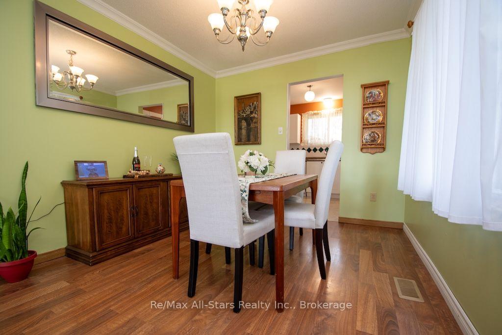 Photo 12 of 41 Cedartree Lane, Kawartha Lakes, Bobcaygeon — HOMEH