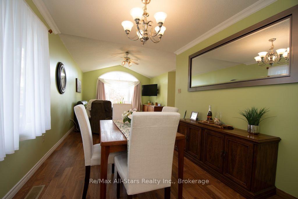 Photo 13 of 41 Cedartree Lane, Kawartha Lakes, Bobcaygeon — HOMEH