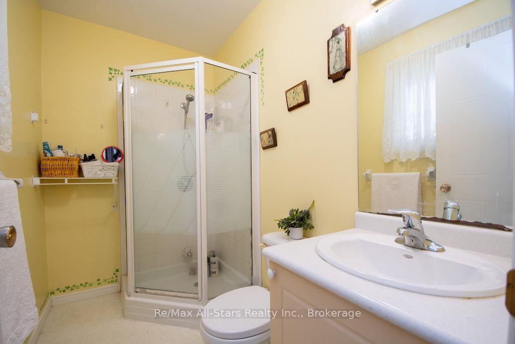 Photo 21 of 41 Cedartree Lane, Kawartha Lakes, Bobcaygeon — HOMEH