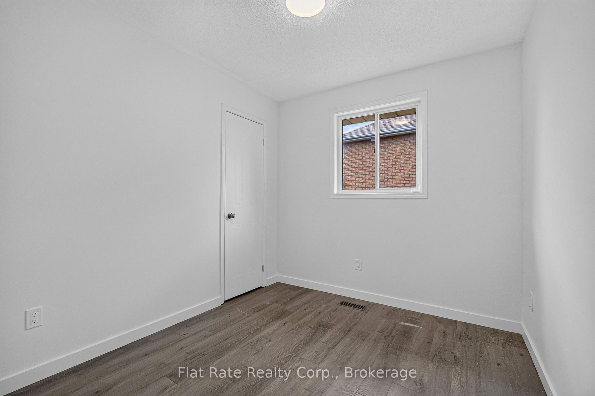 Photo 15 of 16 Ferguson Place, Peterborough, Northcrest Ward 5 — HOMEH
