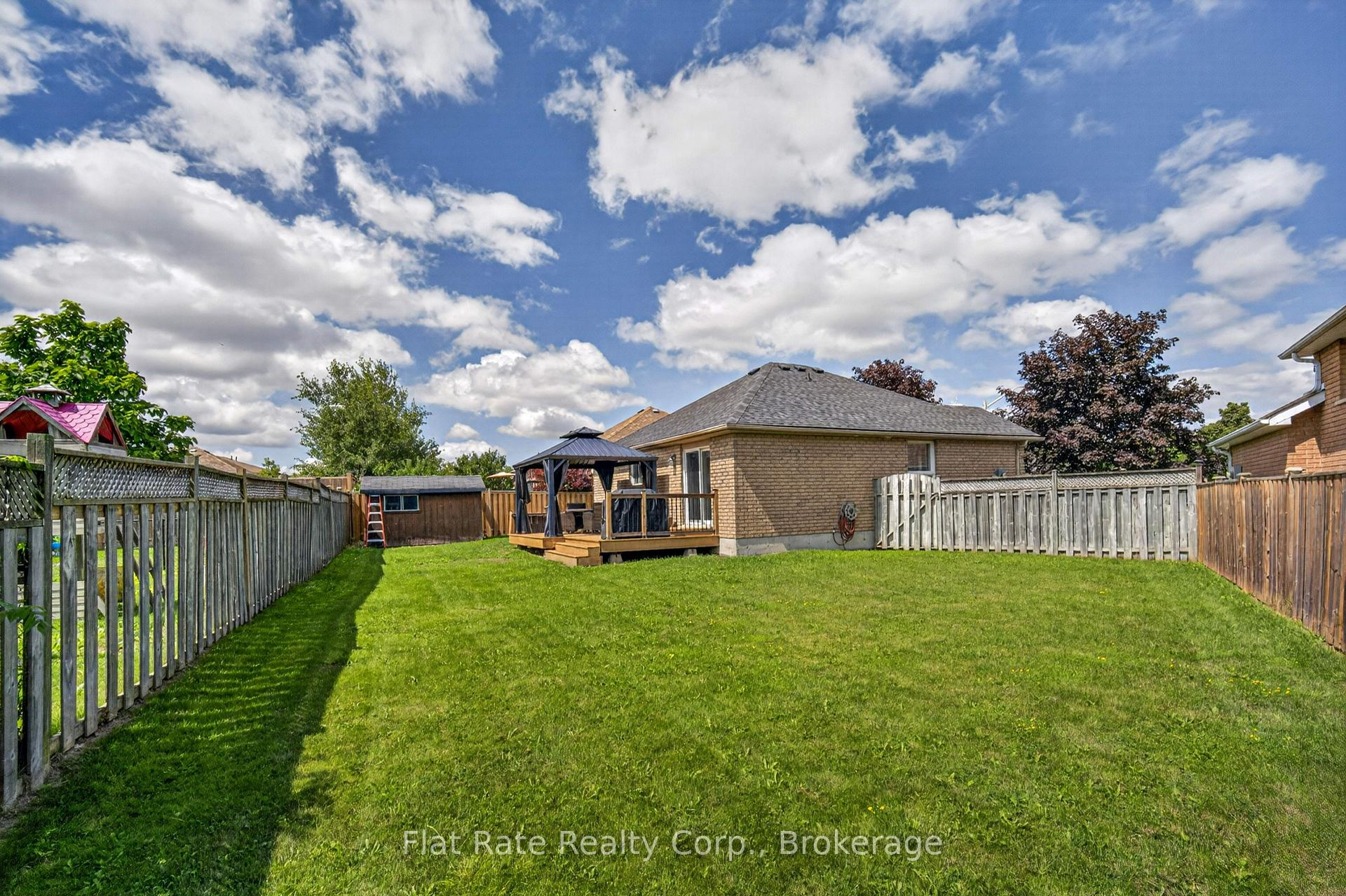 Photo 26 of 16 Ferguson Place, Peterborough, Northcrest Ward 5 — HOMEH