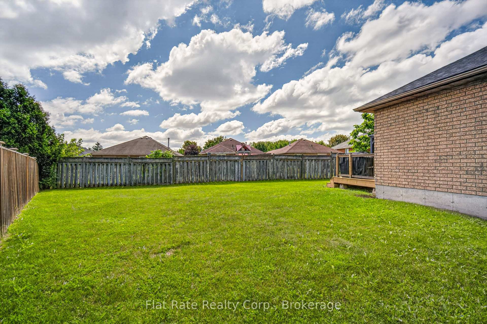 Photo 27 of 16 Ferguson Place, Peterborough, Northcrest Ward 5 — HOMEH
