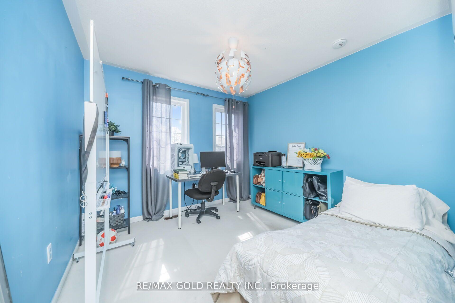 Photo 28 of 70 Sweetwood Circle, Brampton, Fletcher's Meadow — HOMEH