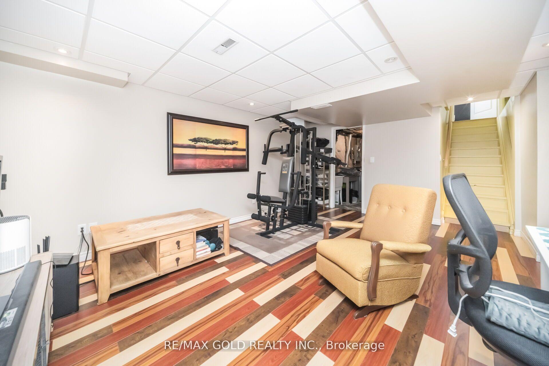 Photo 40 of 70 Sweetwood Circle, Brampton, Fletcher's Meadow — HOMEH