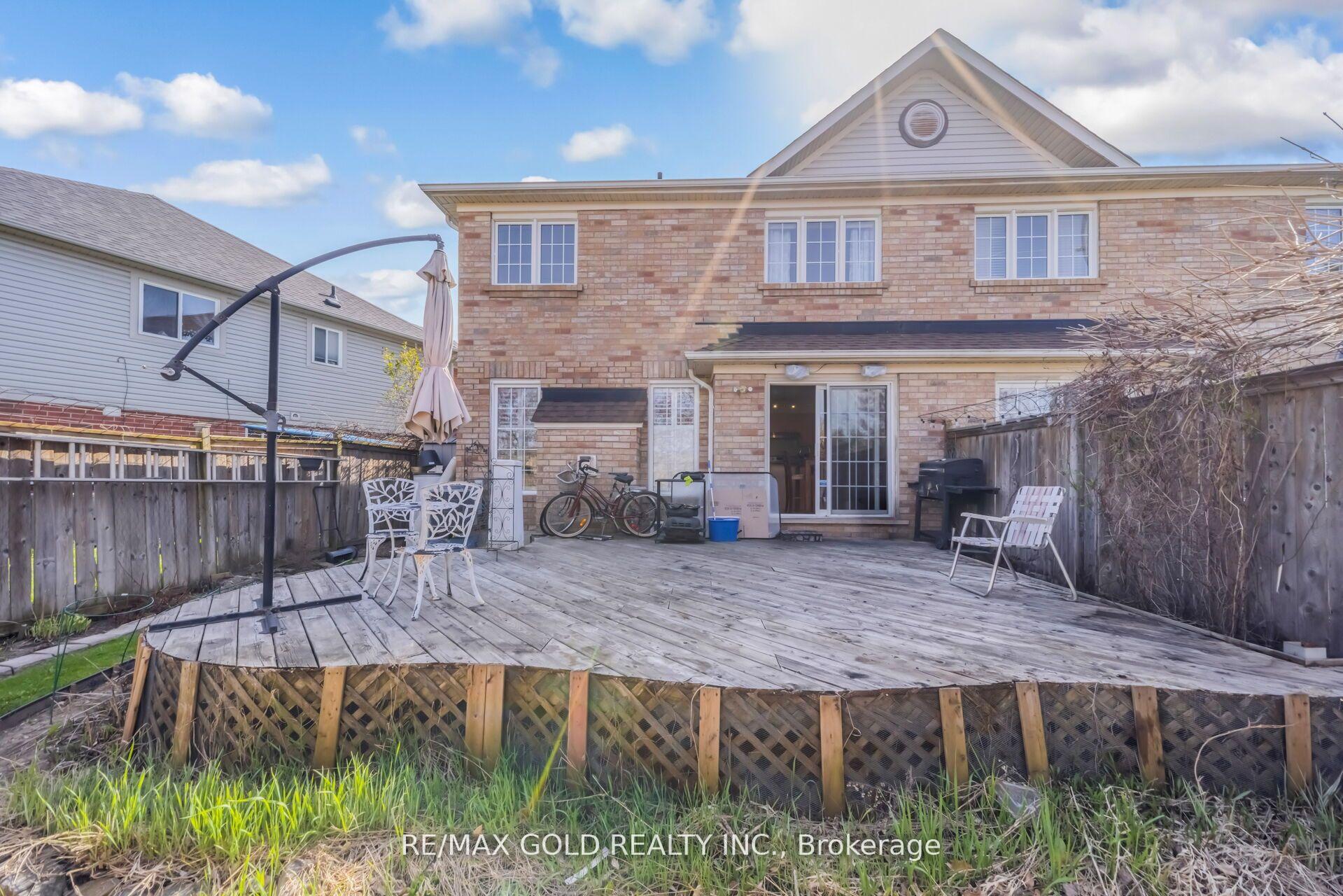 Photo 50 of 70 Sweetwood Circle, Brampton, Fletcher's Meadow — HOMEH