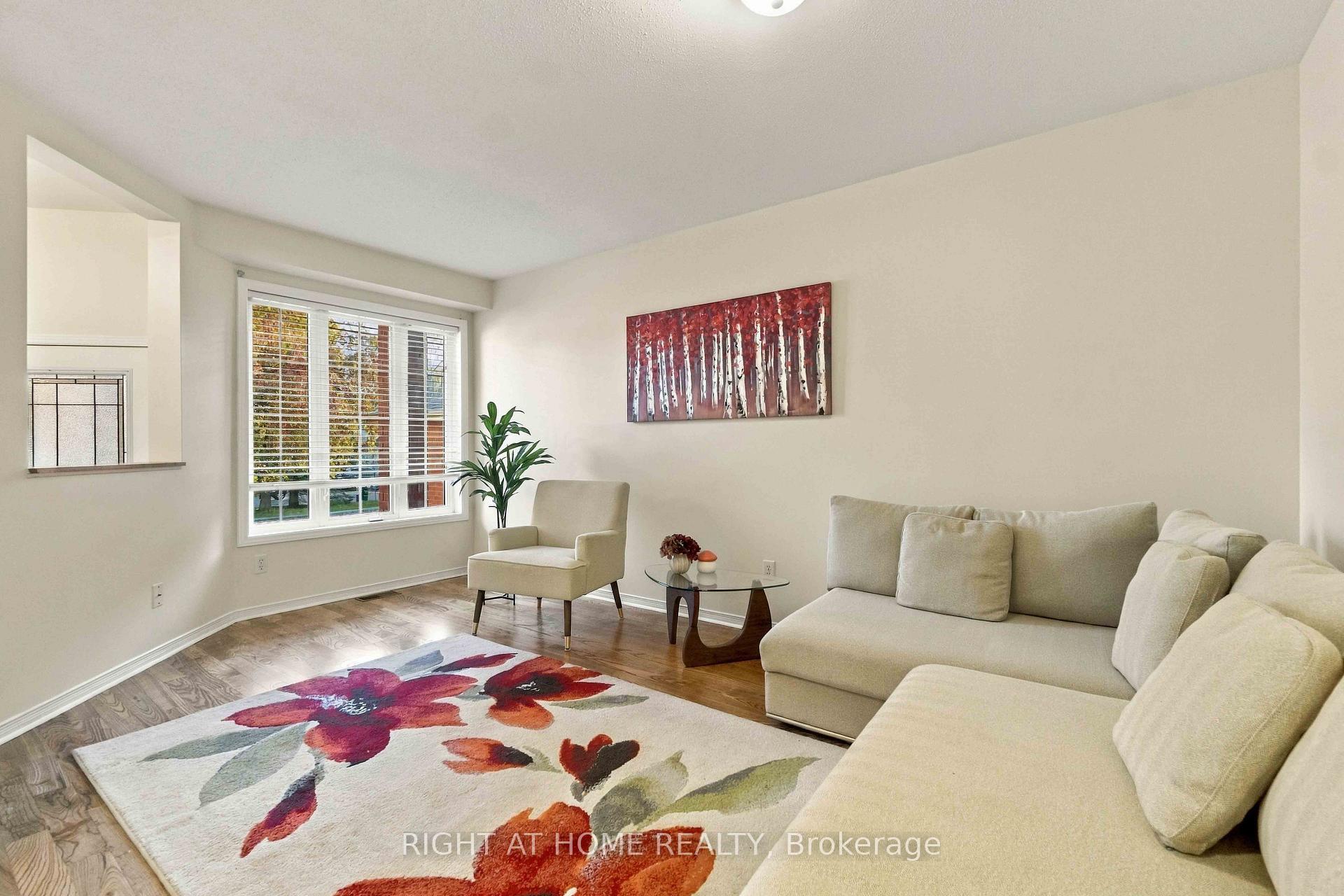 Photo 7 of 161 Kinross Private, Ottawa, Kanata - Morgan's Grant/South March — HOMEH