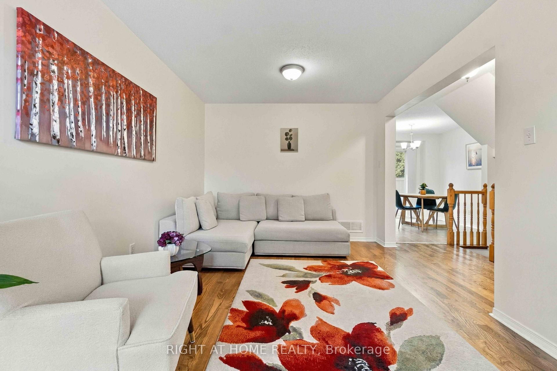 Photo 8 of 161 Kinross Private, Ottawa, Kanata - Morgan's Grant/South March — HOMEH