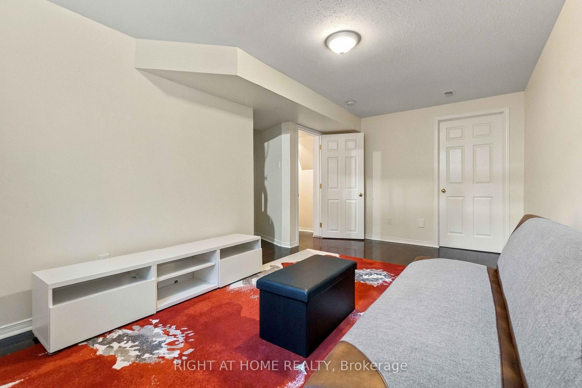 Photo 26 of 161 Kinross Private, Ottawa, Kanata - Morgan's Grant/South March — HOMEH