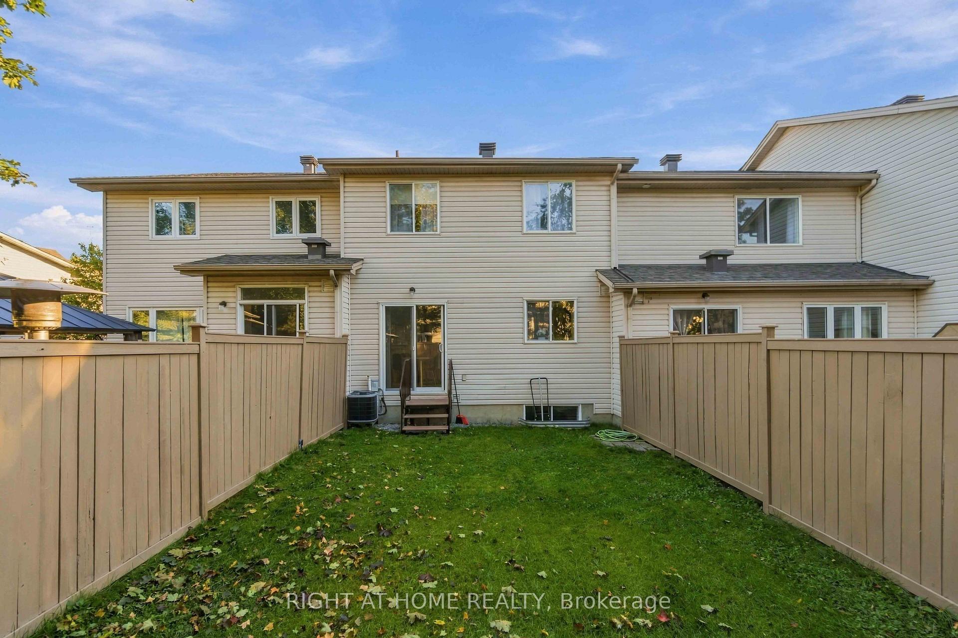 Photo 29 of 161 Kinross Private, Ottawa, Kanata - Morgan's Grant/South March — HOMEH
