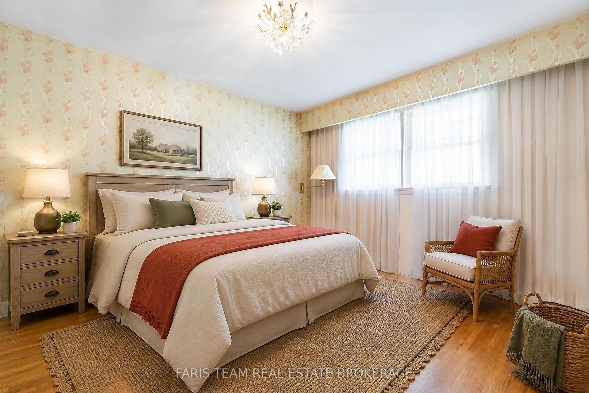 Photo 9 of 82 Oakley Park Square, Barrie, Wellington — HOMEH