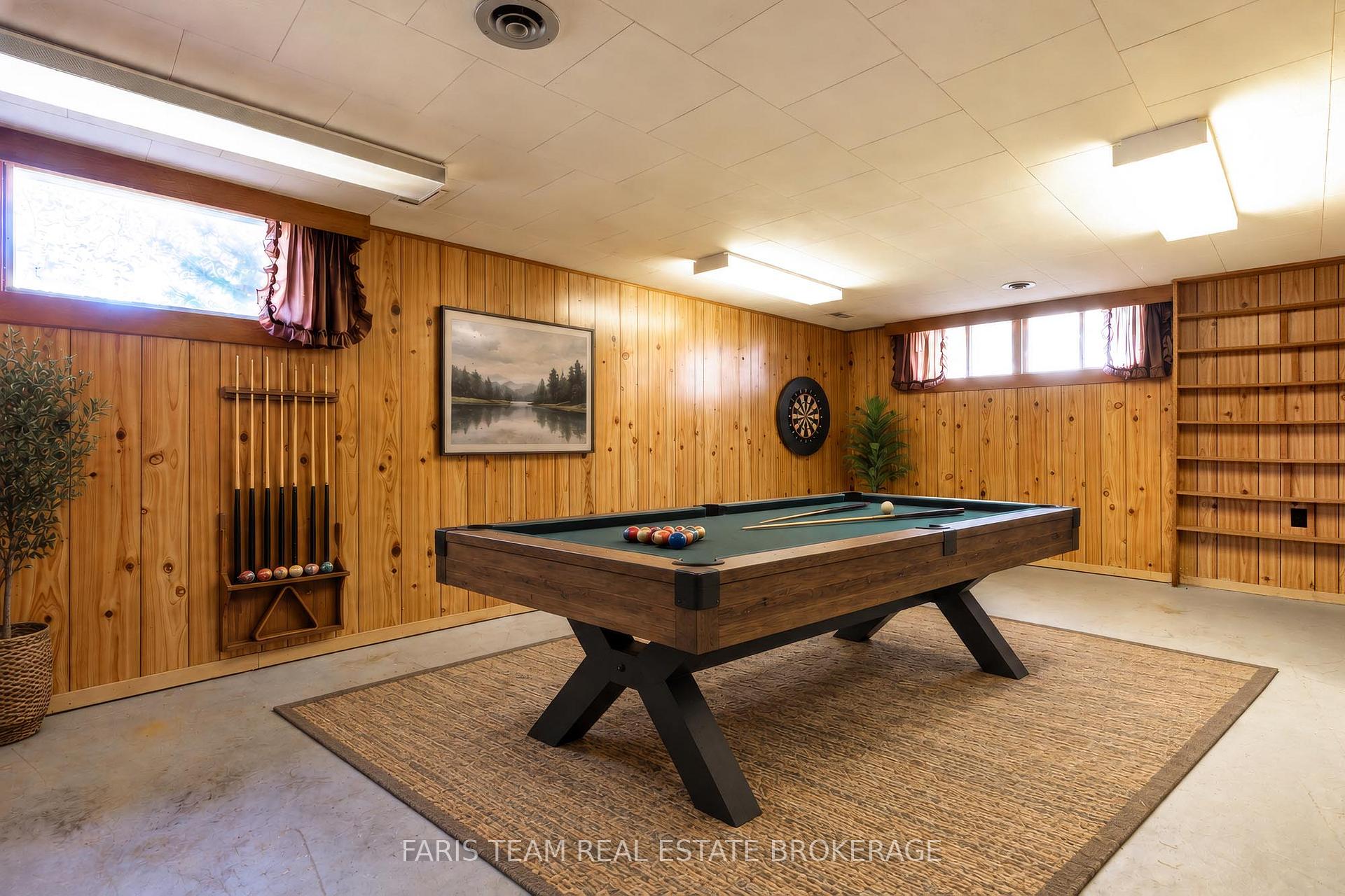 Photo 13 of 82 Oakley Park Square, Barrie, Wellington — HOMEH