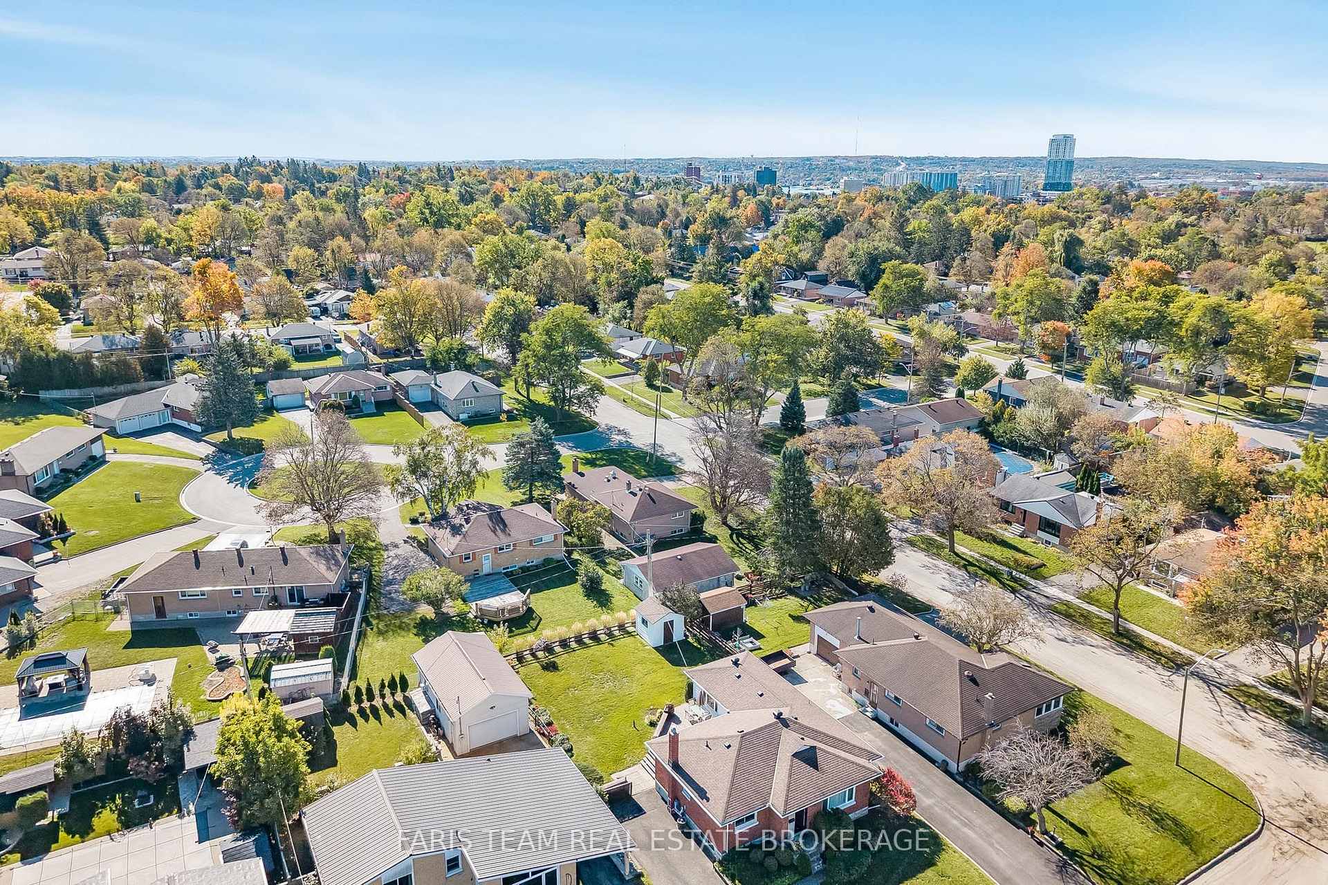Photo 21 of 82 Oakley Park Square, Barrie, Wellington — HOMEH
